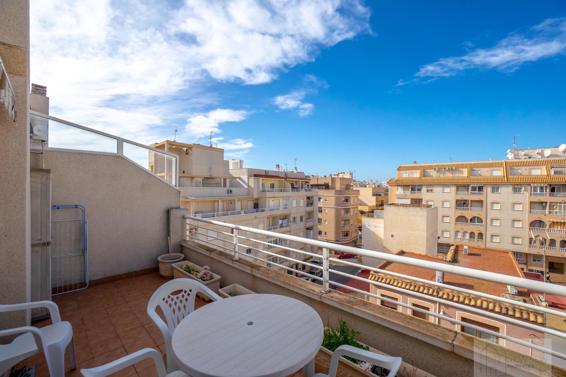 For sale of penthouse in Torrevieja