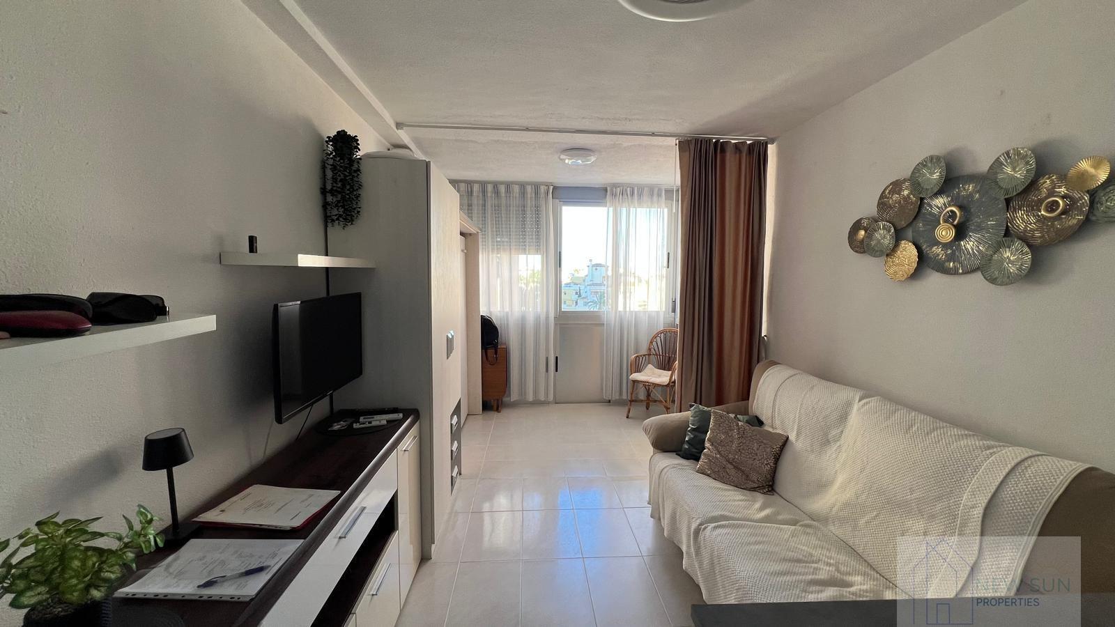 For sale of study in Torrevieja
