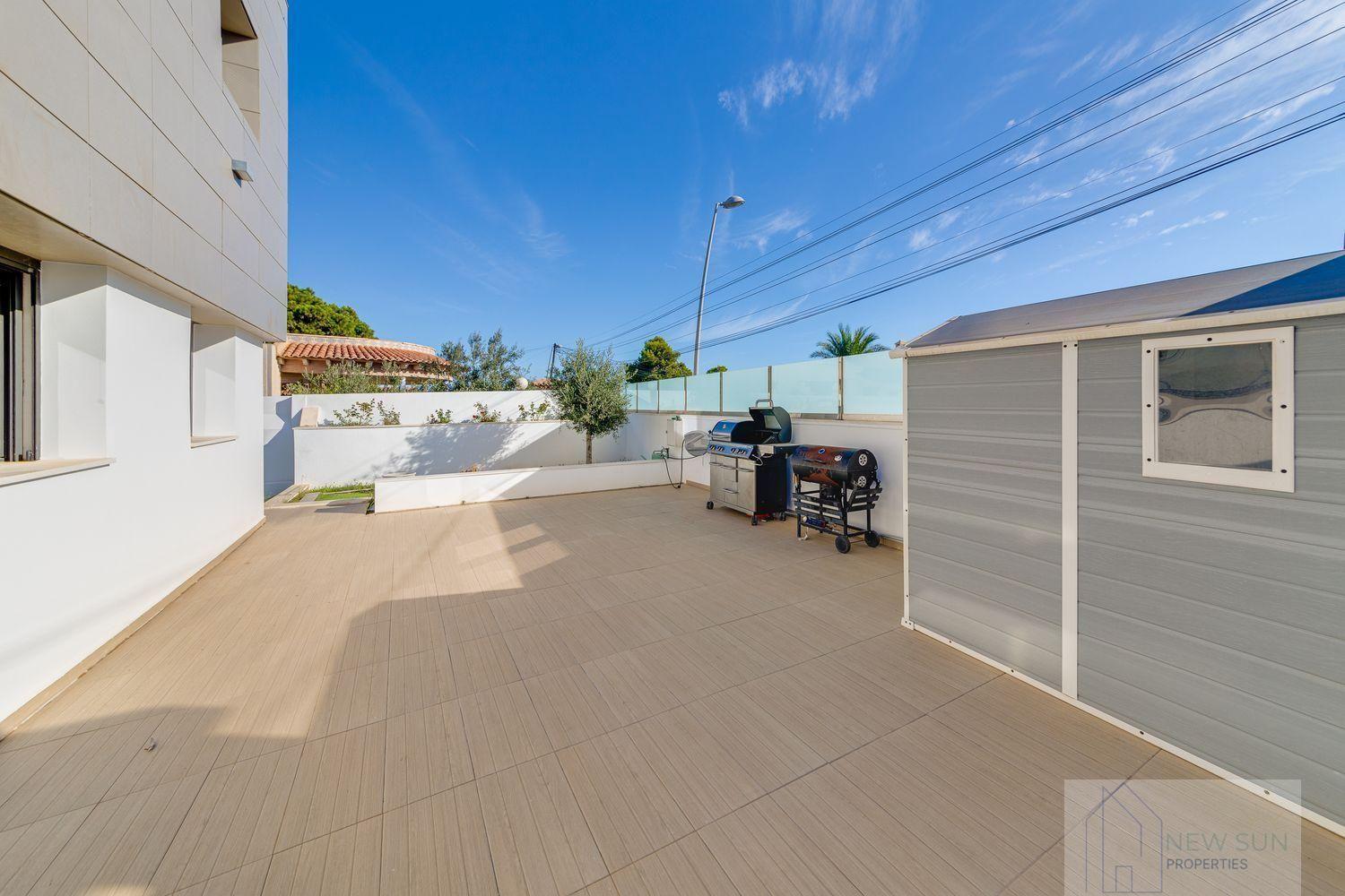 For sale of villa in Torrevieja