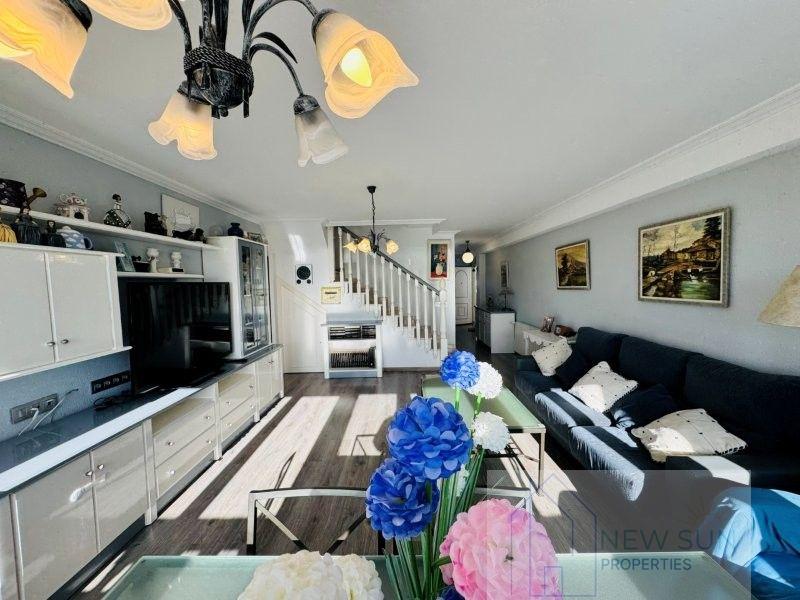 For sale of penthouse in Guardamar del Segura