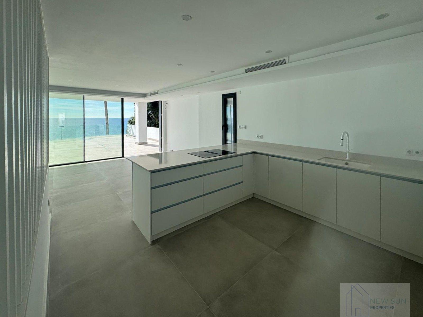 For sale of villa in El Campello