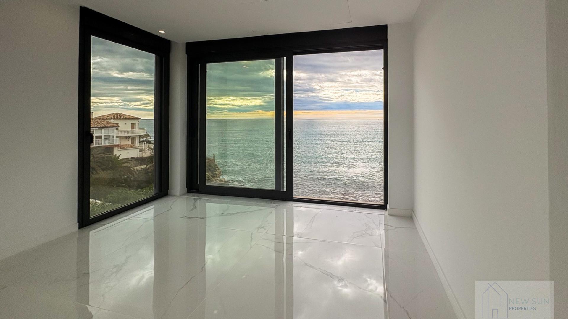 For sale of villa in El Campello