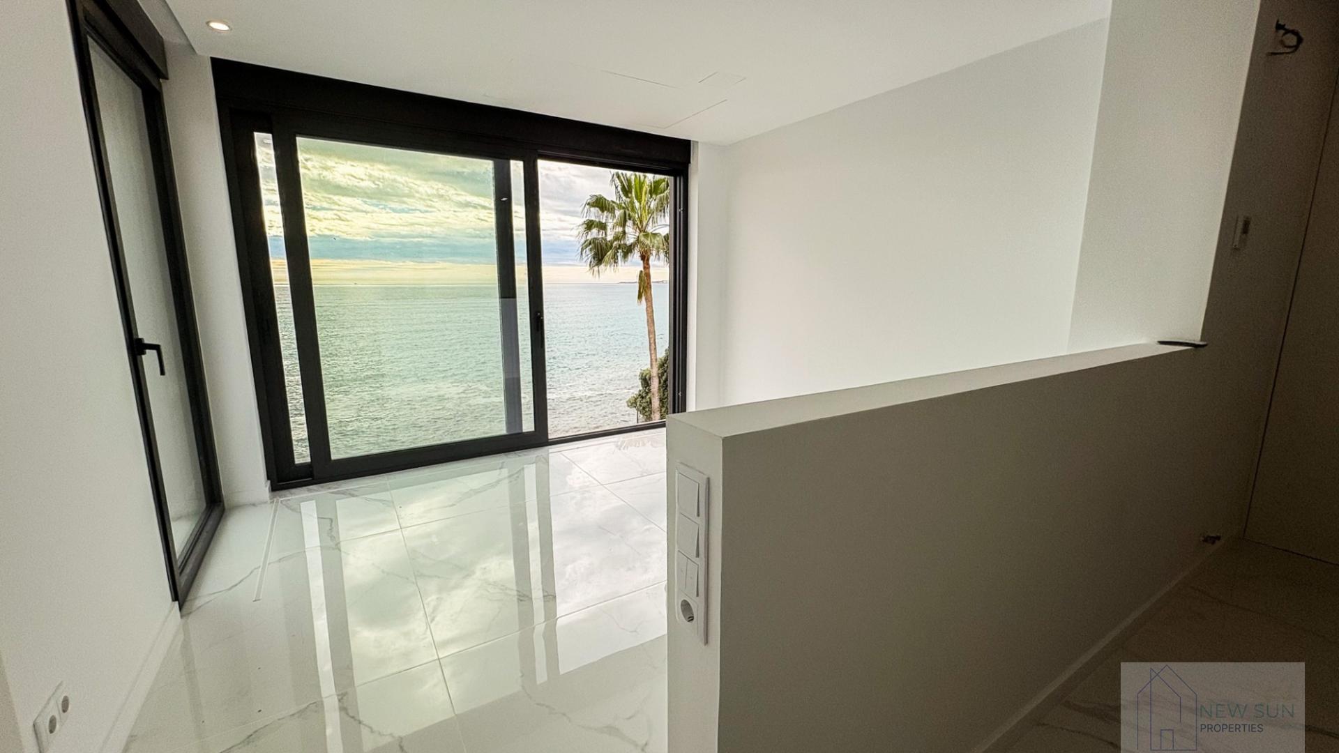 For sale of villa in El Campello