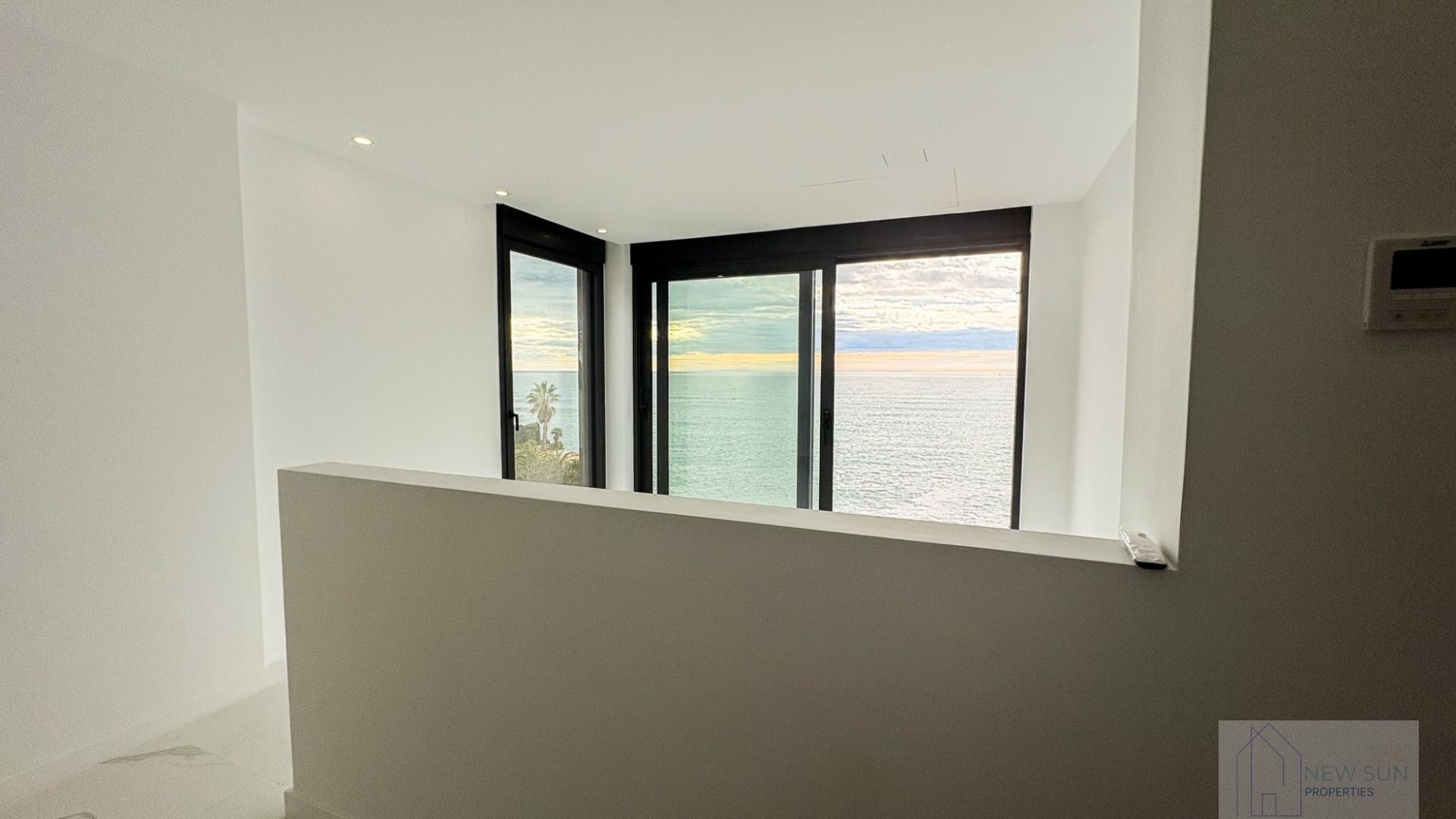 For sale of villa in El Campello