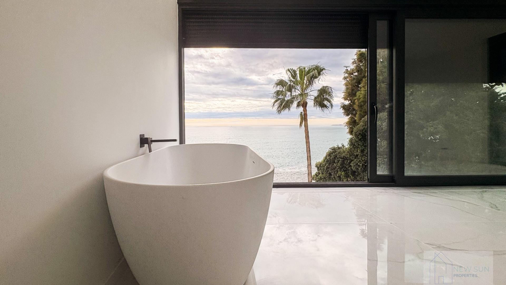 For sale of villa in El Campello