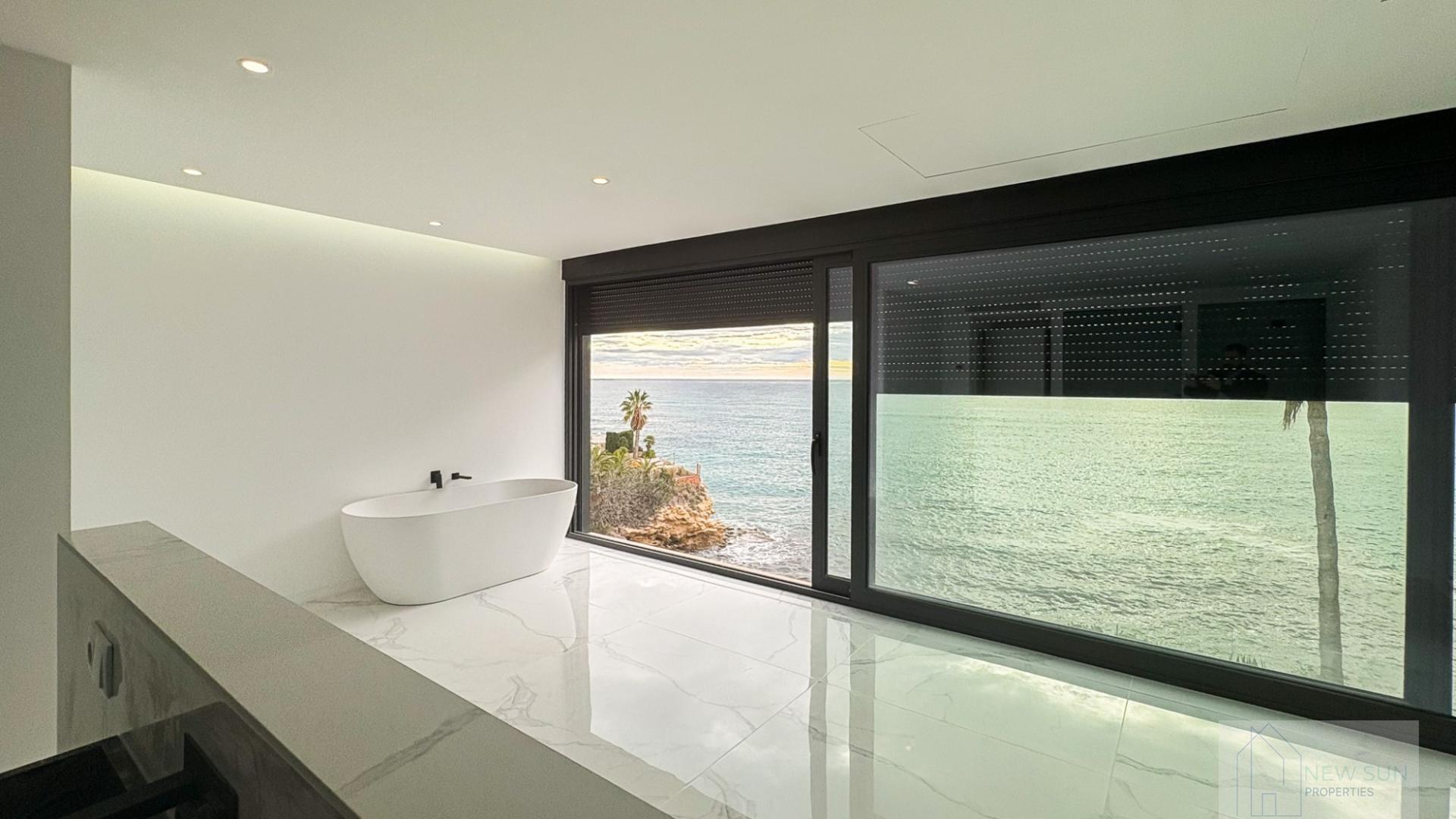 For sale of villa in El Campello