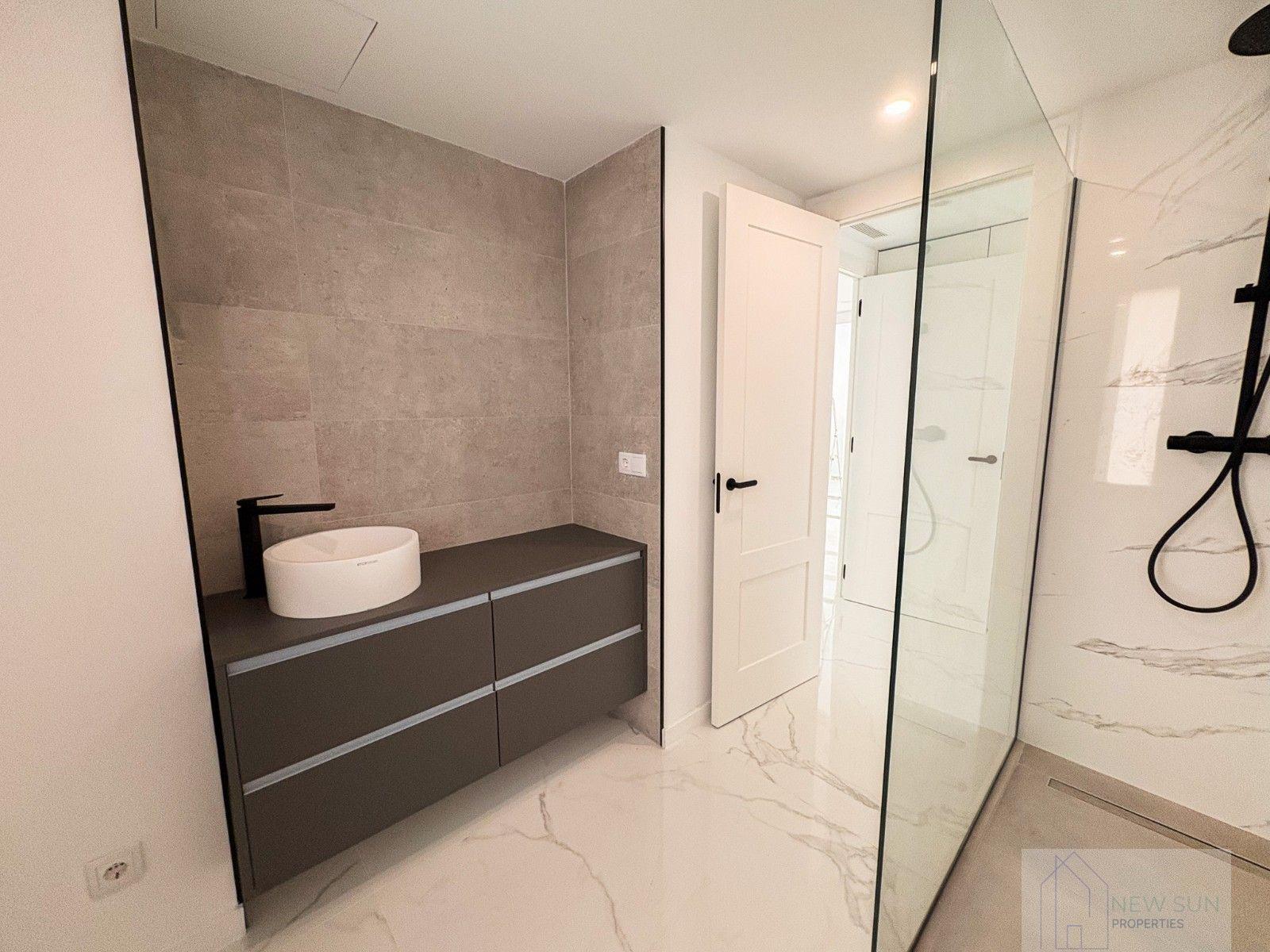 For sale of villa in El Campello