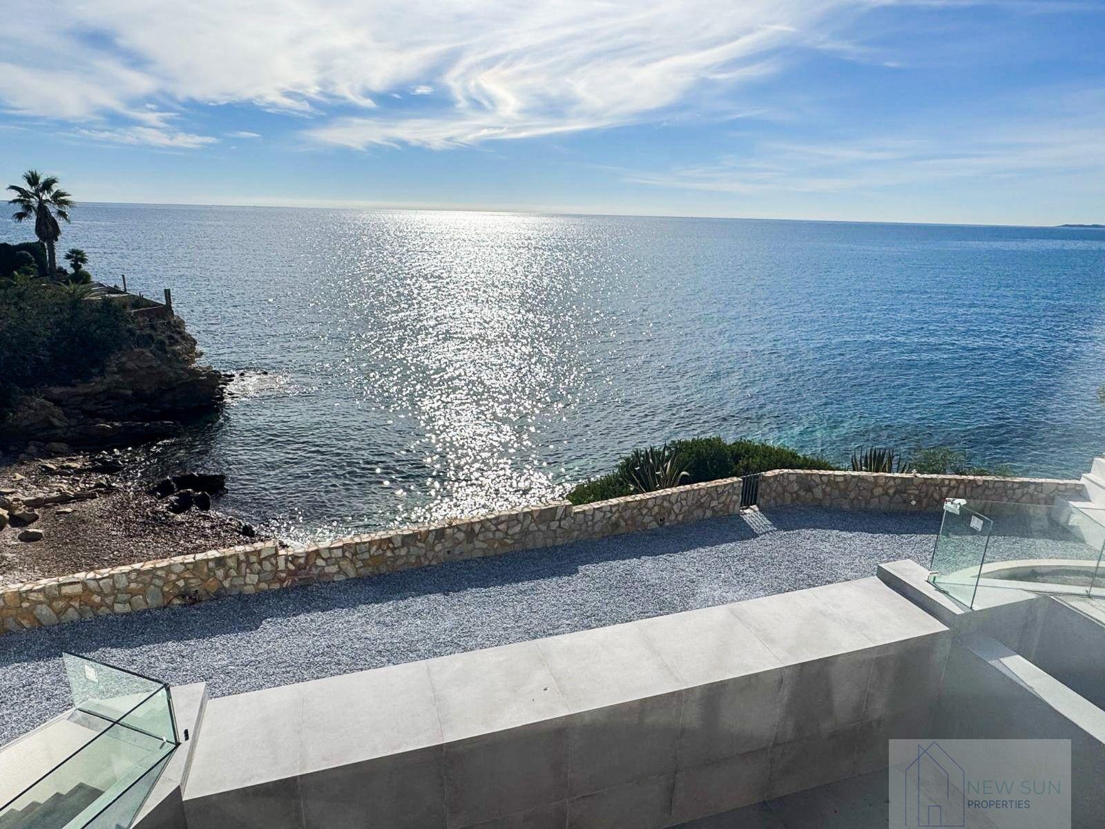 For sale of villa in El Campello