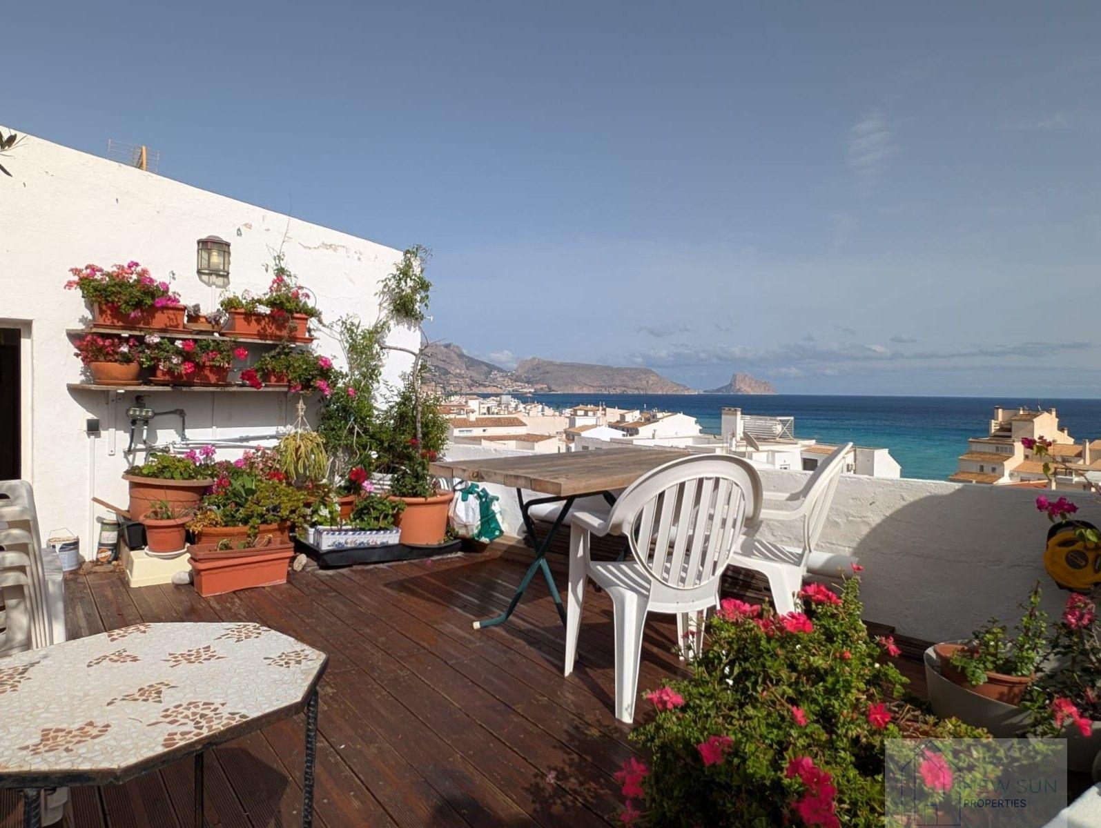 For sale of penthouse in Altea