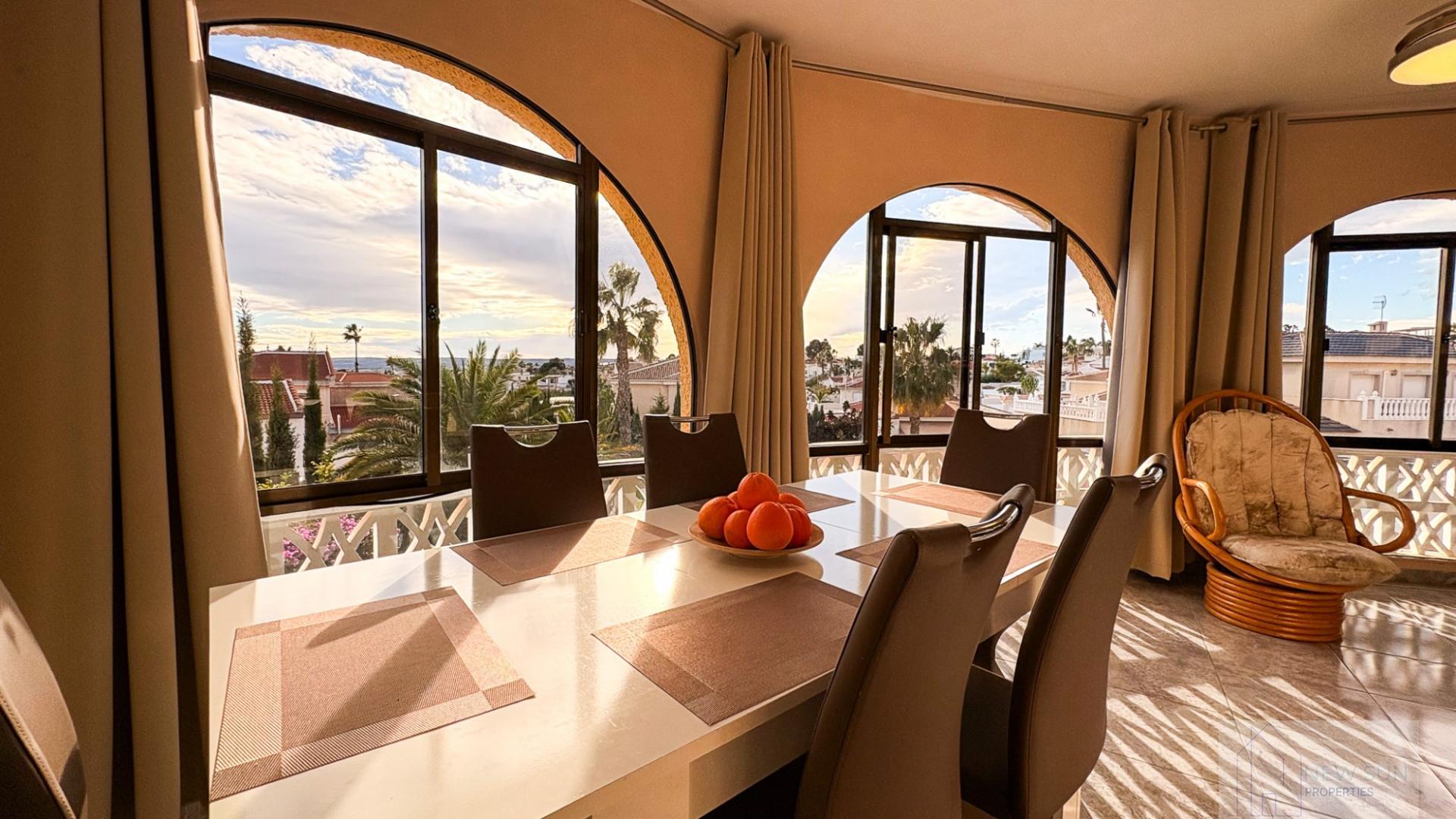 For sale of villa in Rojales