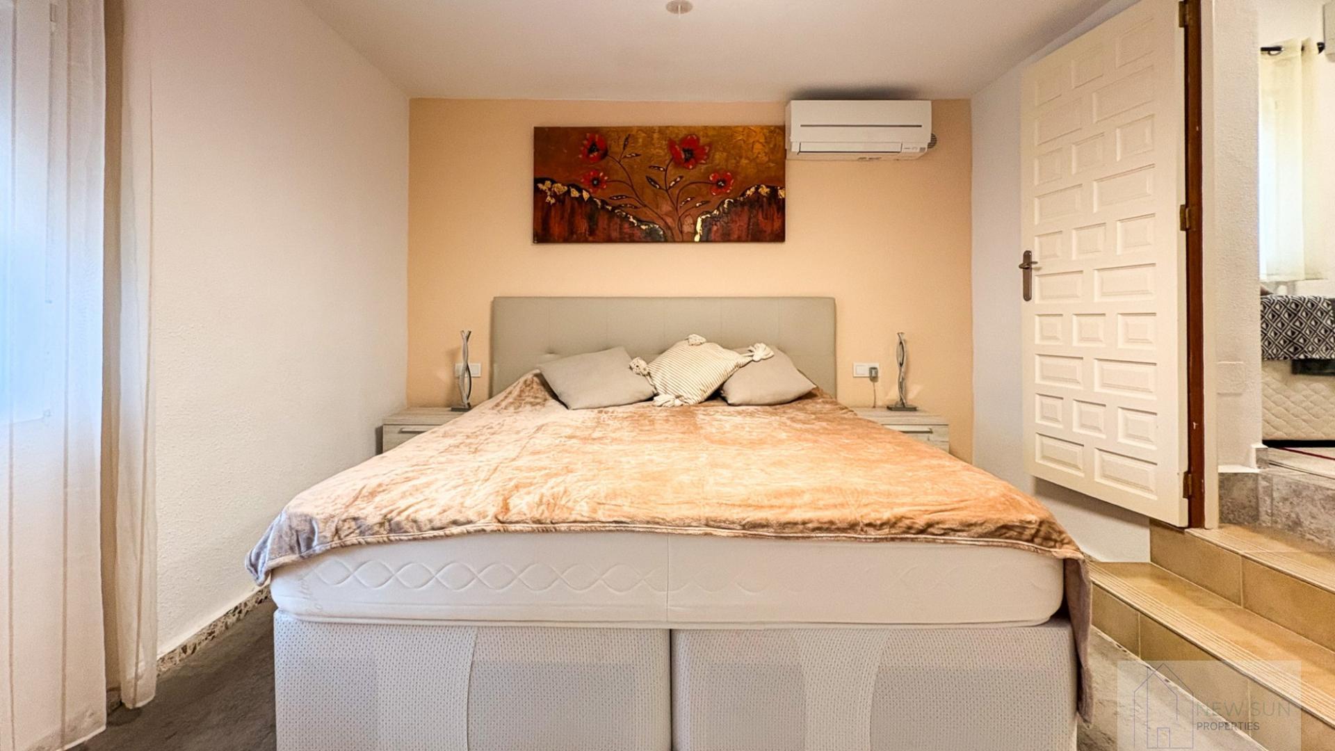 For sale of villa in Rojales