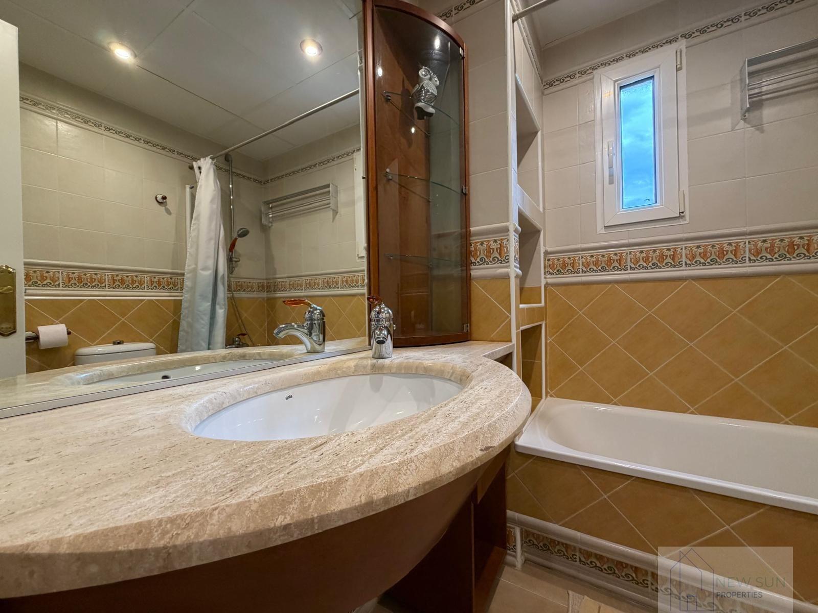 For sale of penthouse in Torrevieja