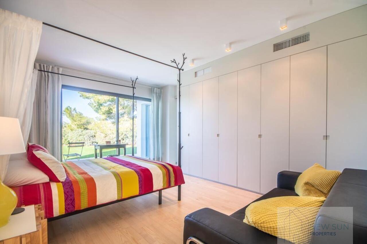 For sale of villa in Orihuela