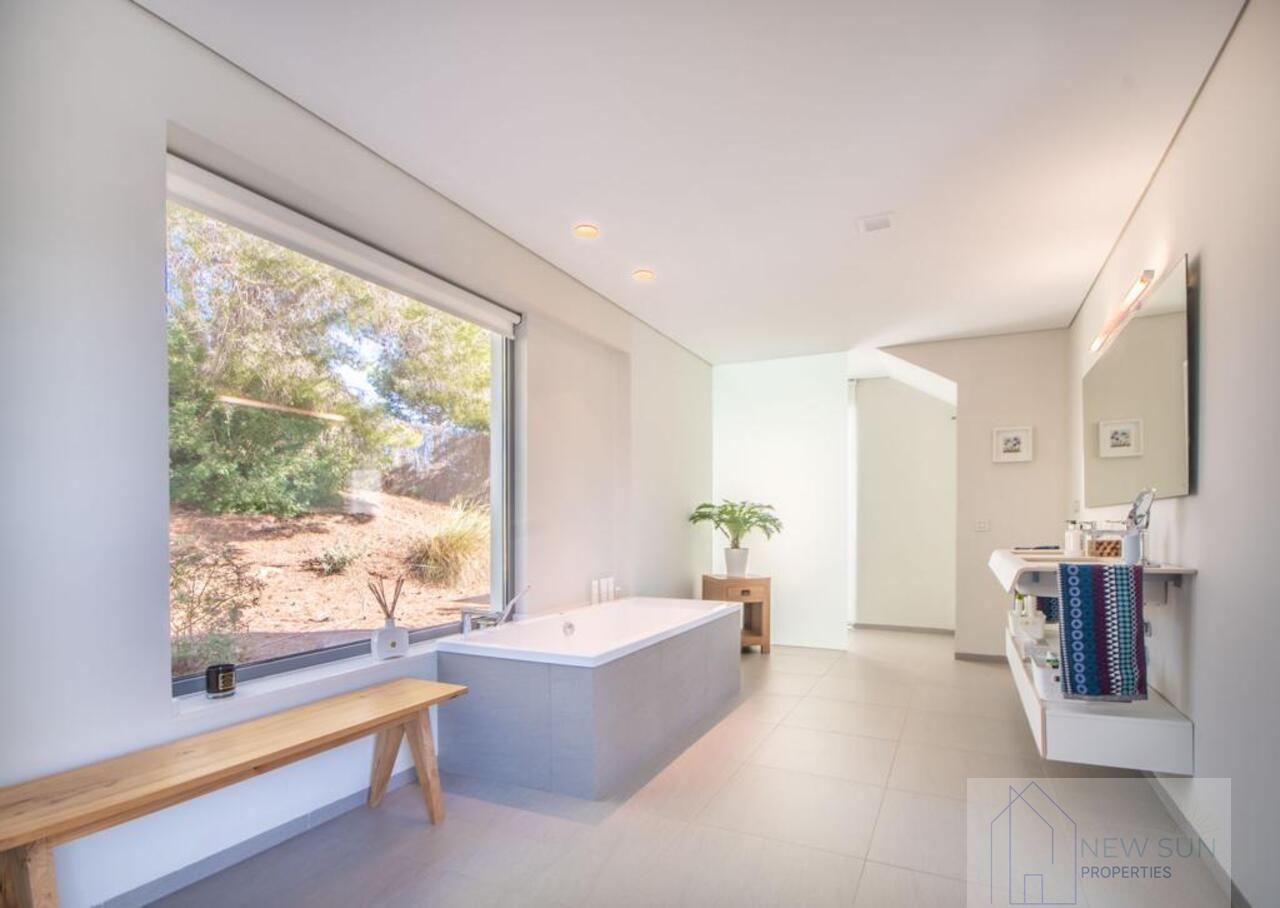 For sale of villa in Orihuela