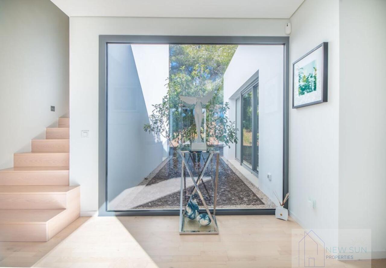 For sale of villa in Orihuela