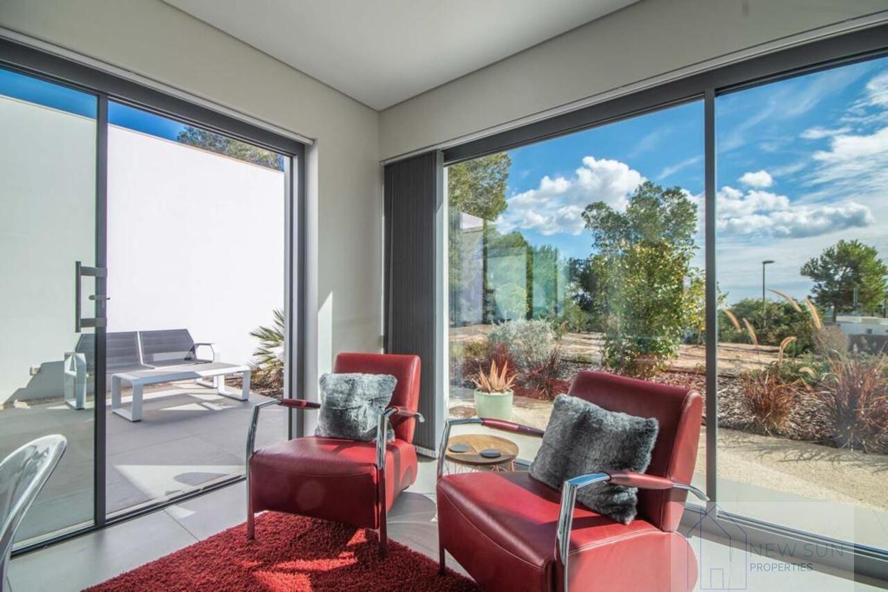 For sale of villa in Orihuela