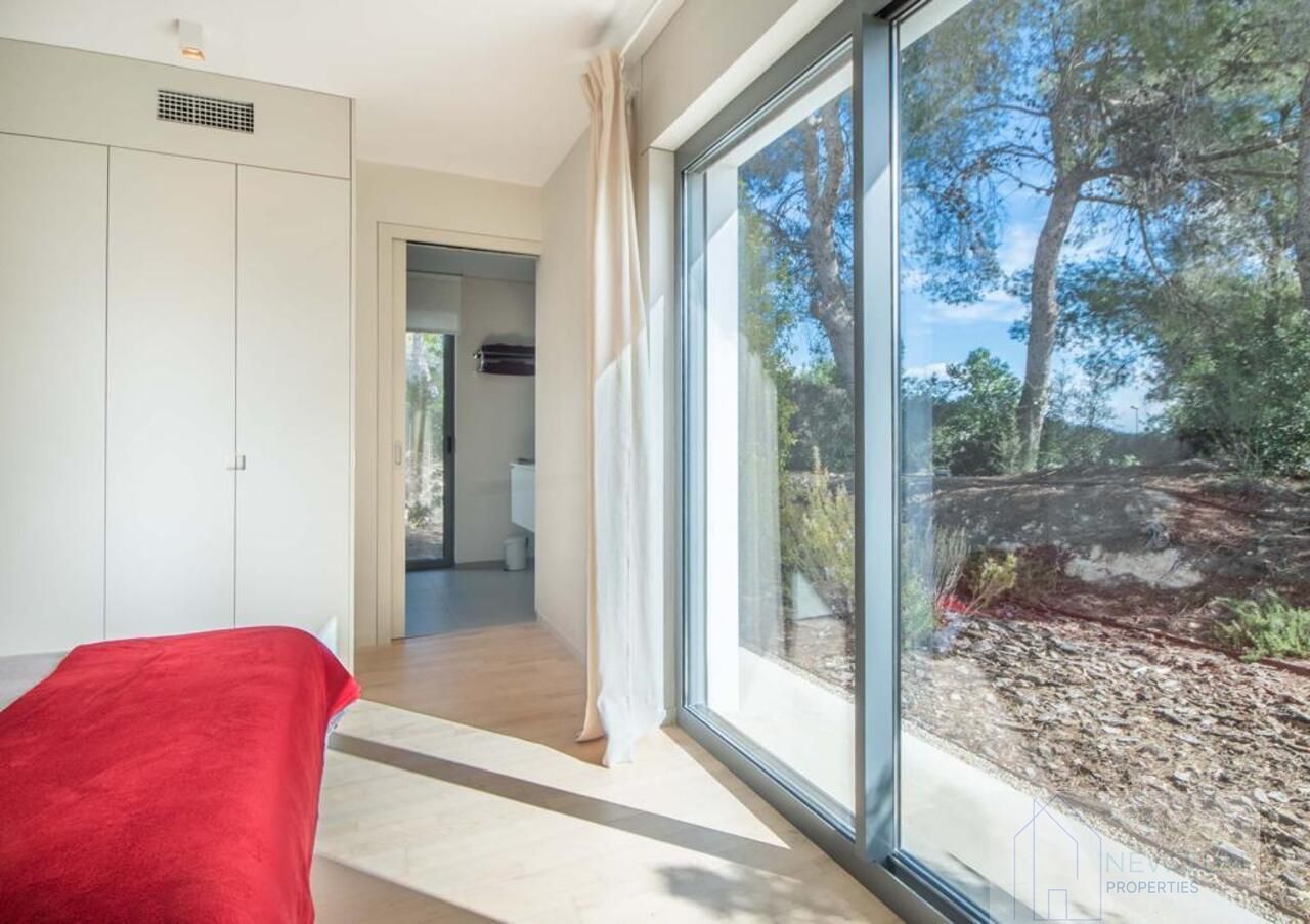 For sale of villa in Orihuela