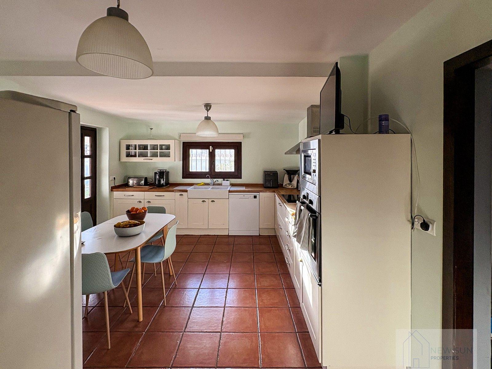 For sale of villa in Santa Pola