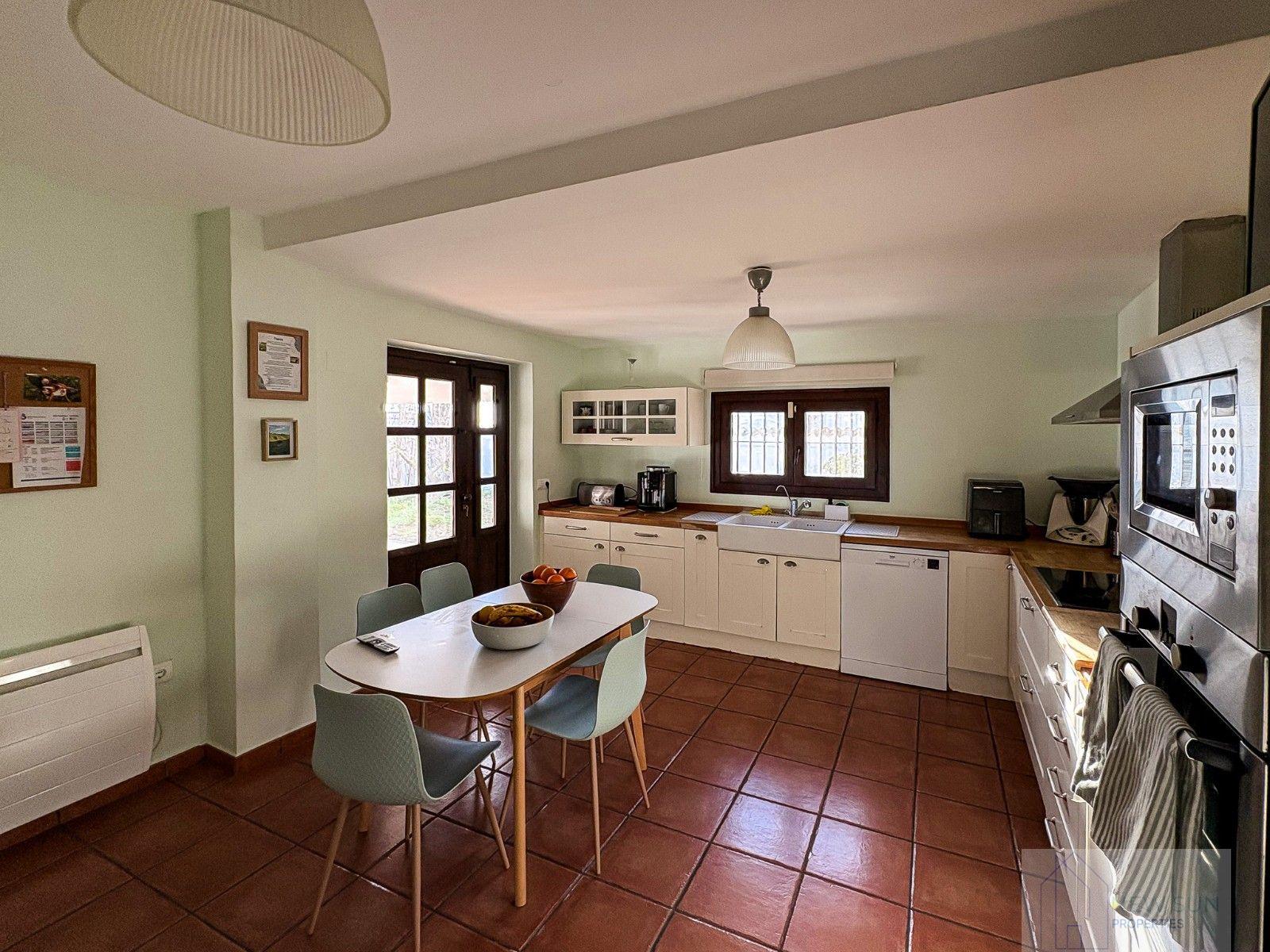 For sale of villa in Santa Pola