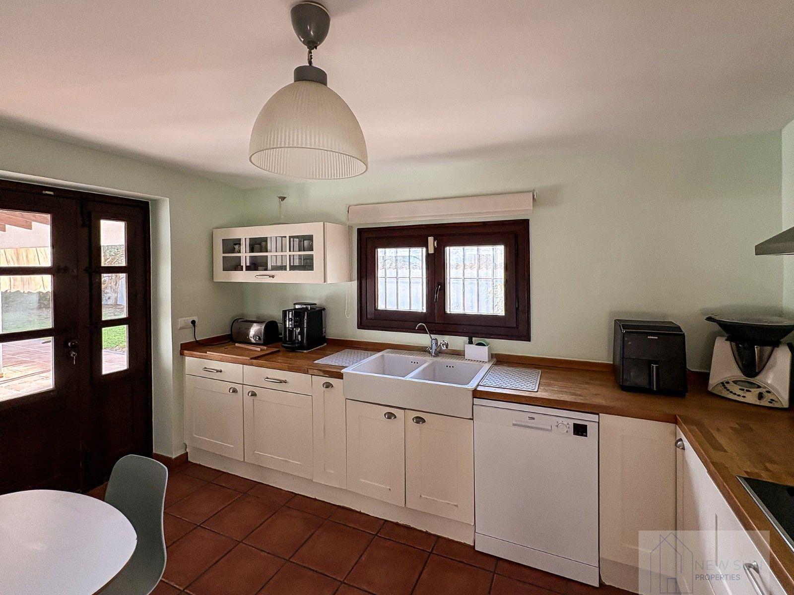 For sale of villa in Santa Pola