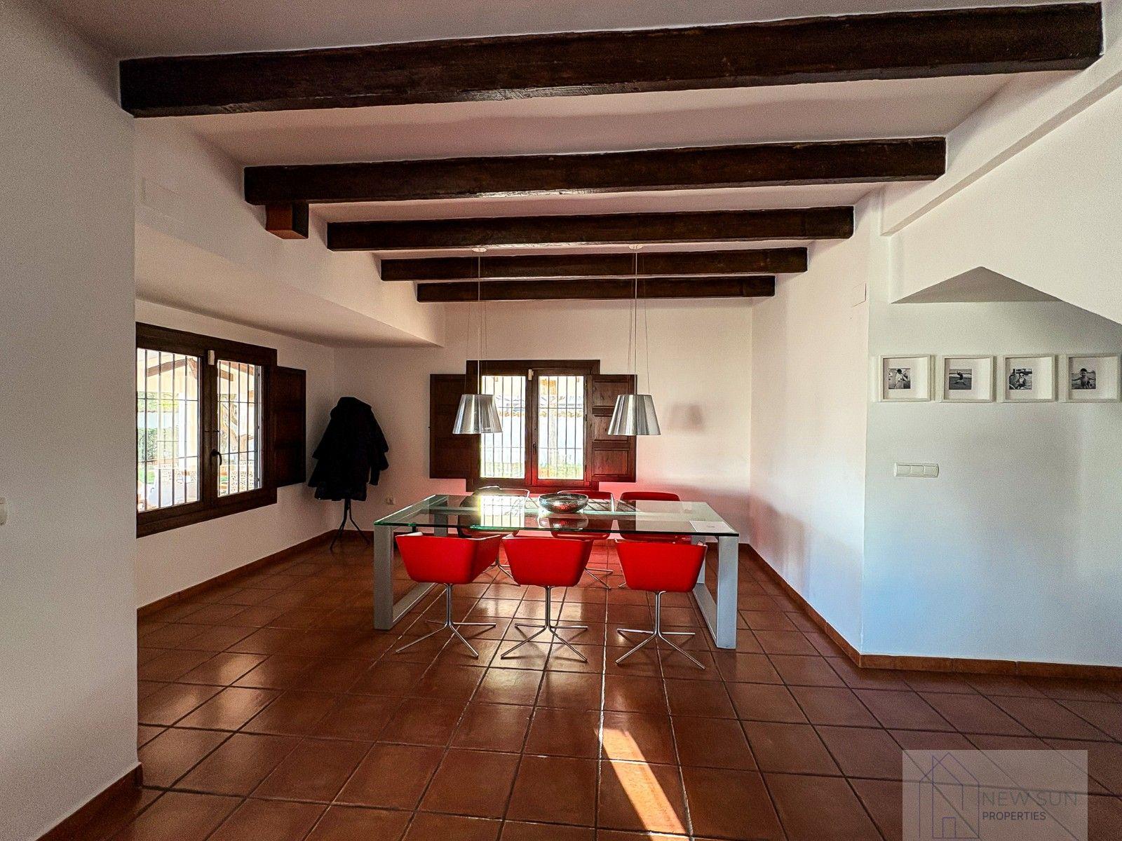 For sale of villa in Santa Pola