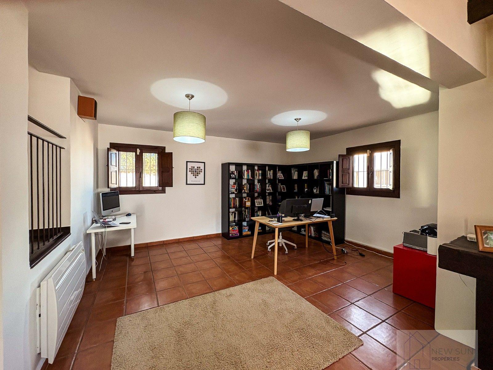 For sale of villa in Santa Pola