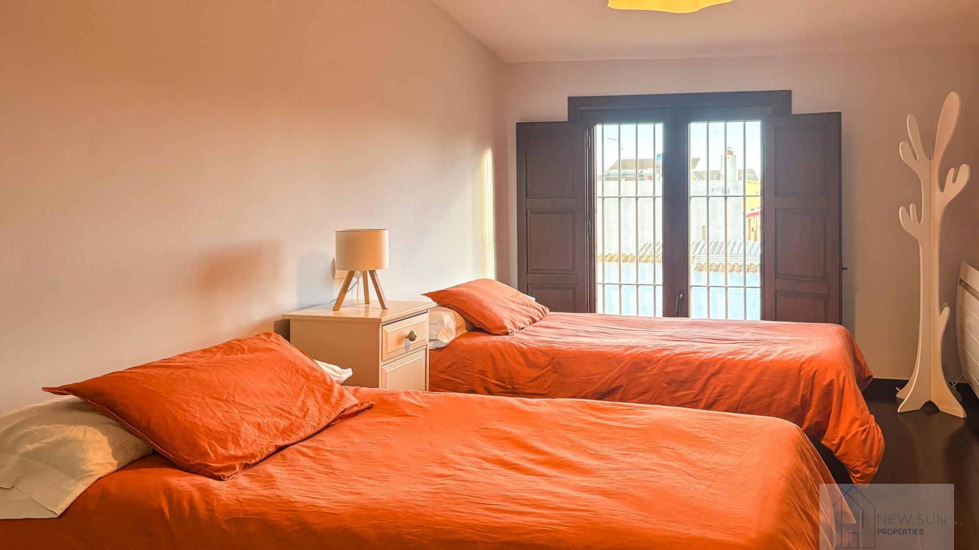 For sale of villa in Santa Pola