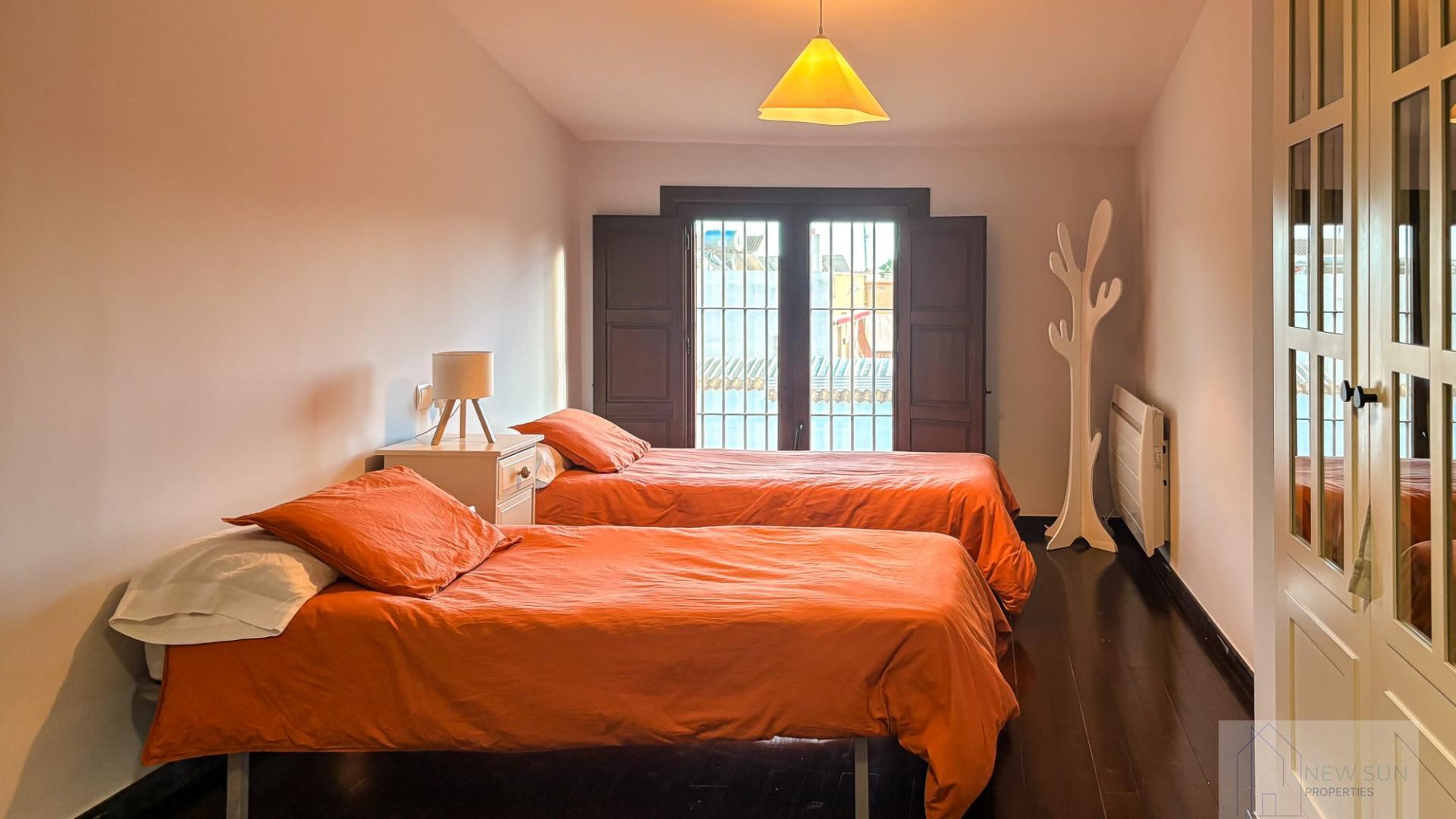 For sale of villa in Santa Pola