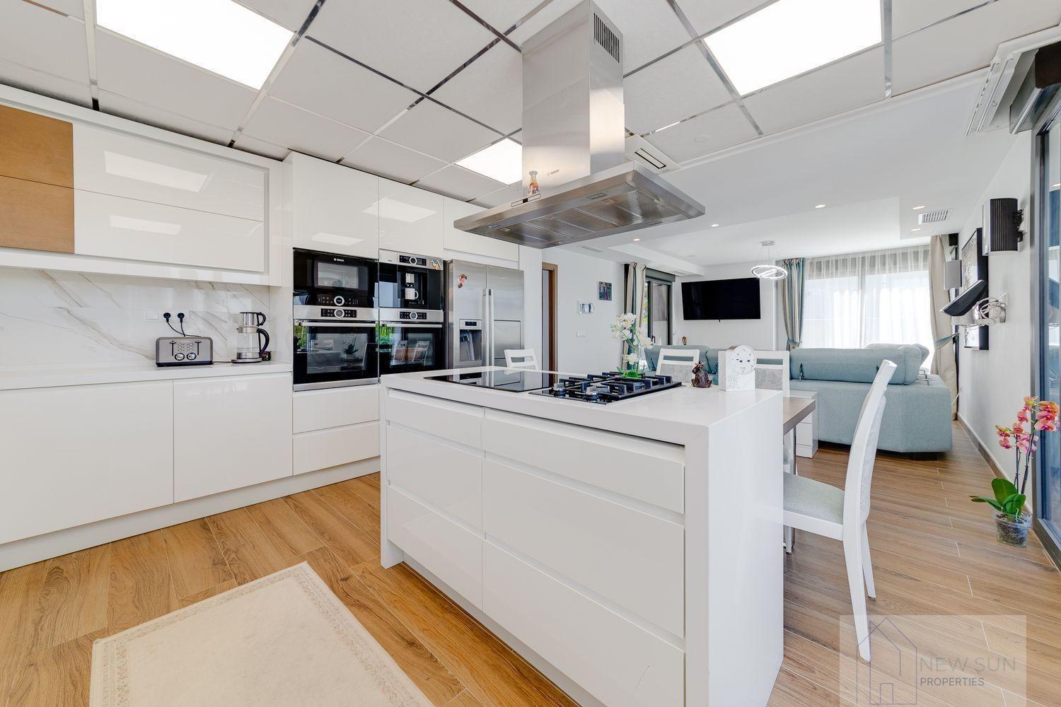 For sale of villa in Torrevieja