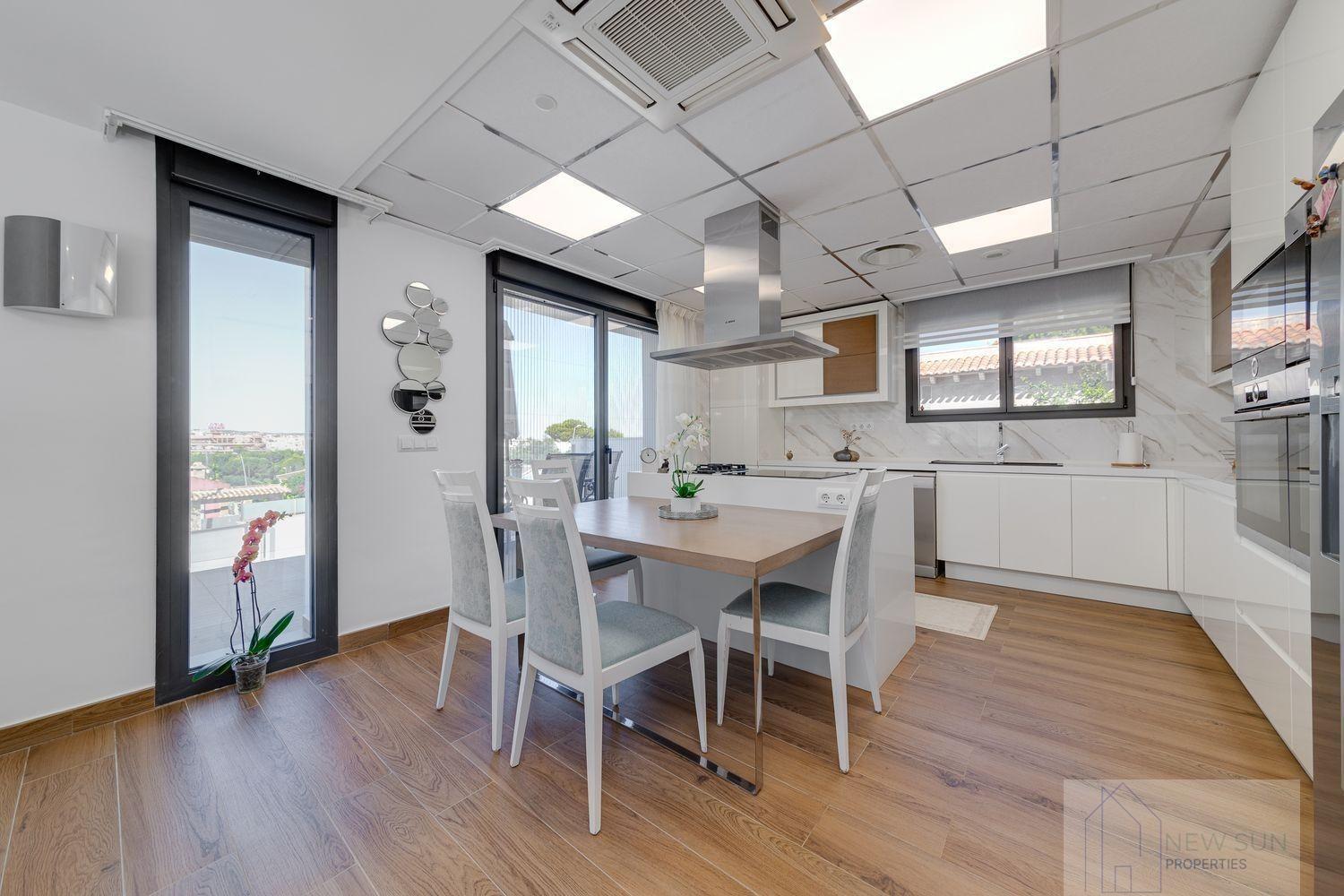 For sale of villa in Torrevieja