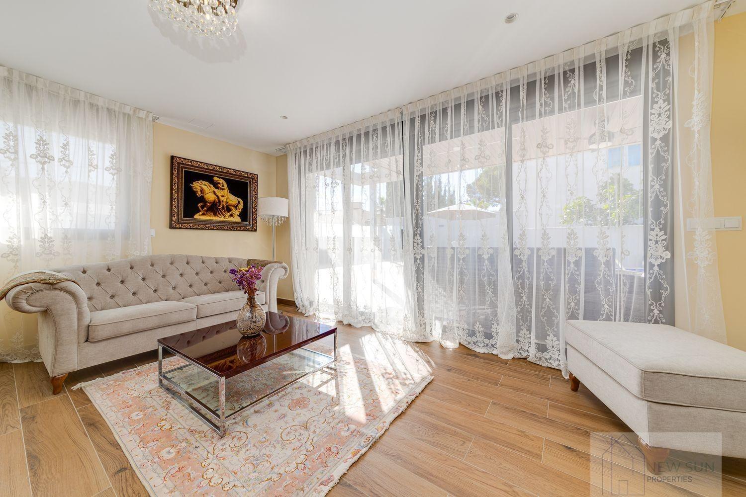 For sale of villa in Torrevieja