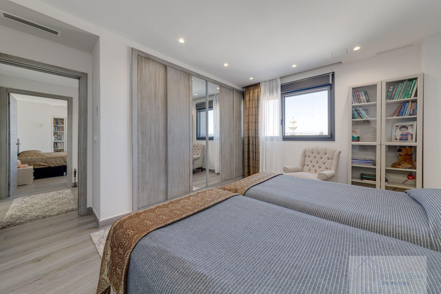 For sale of villa in Torrevieja