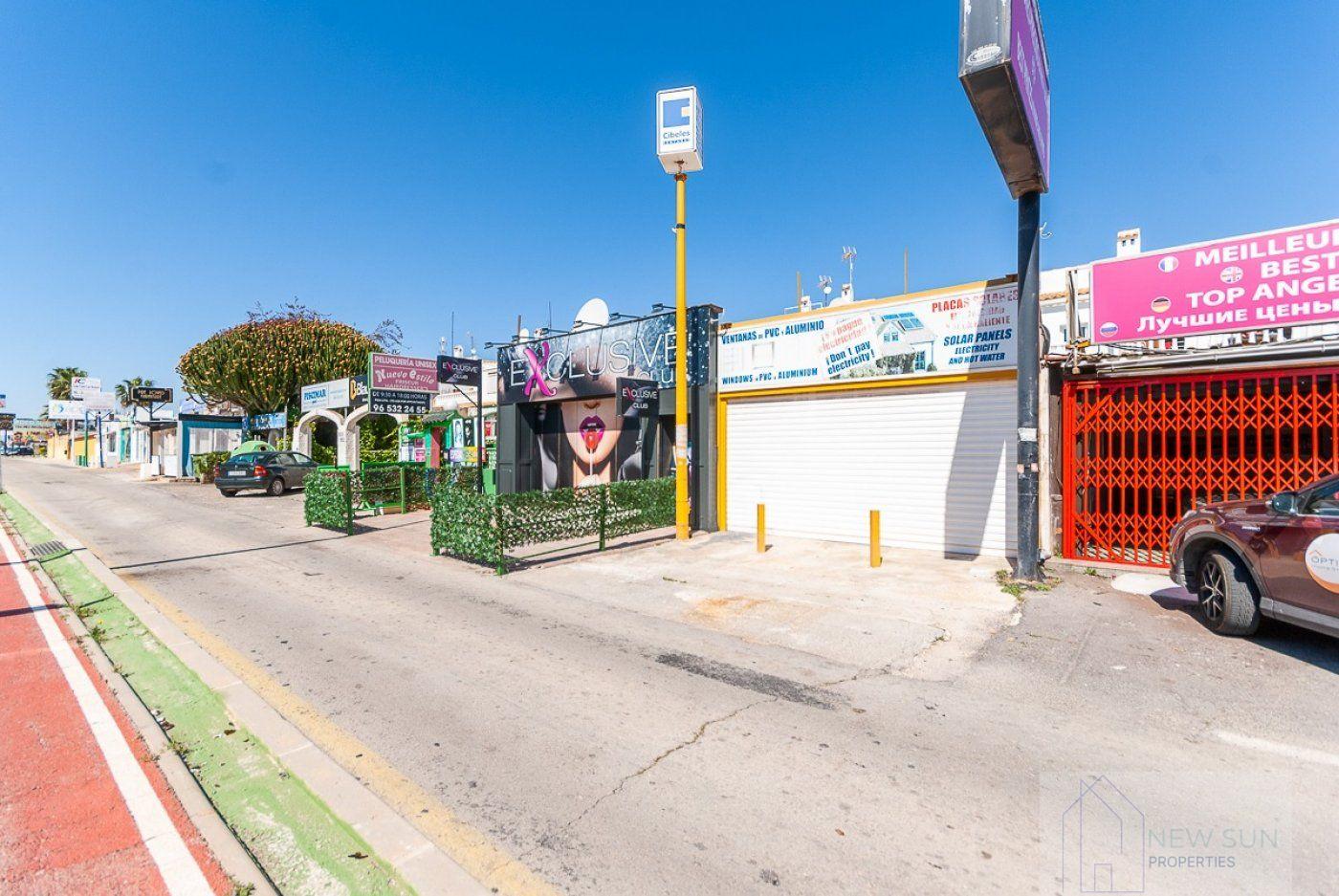 For sale of premises in Orihuela Costa