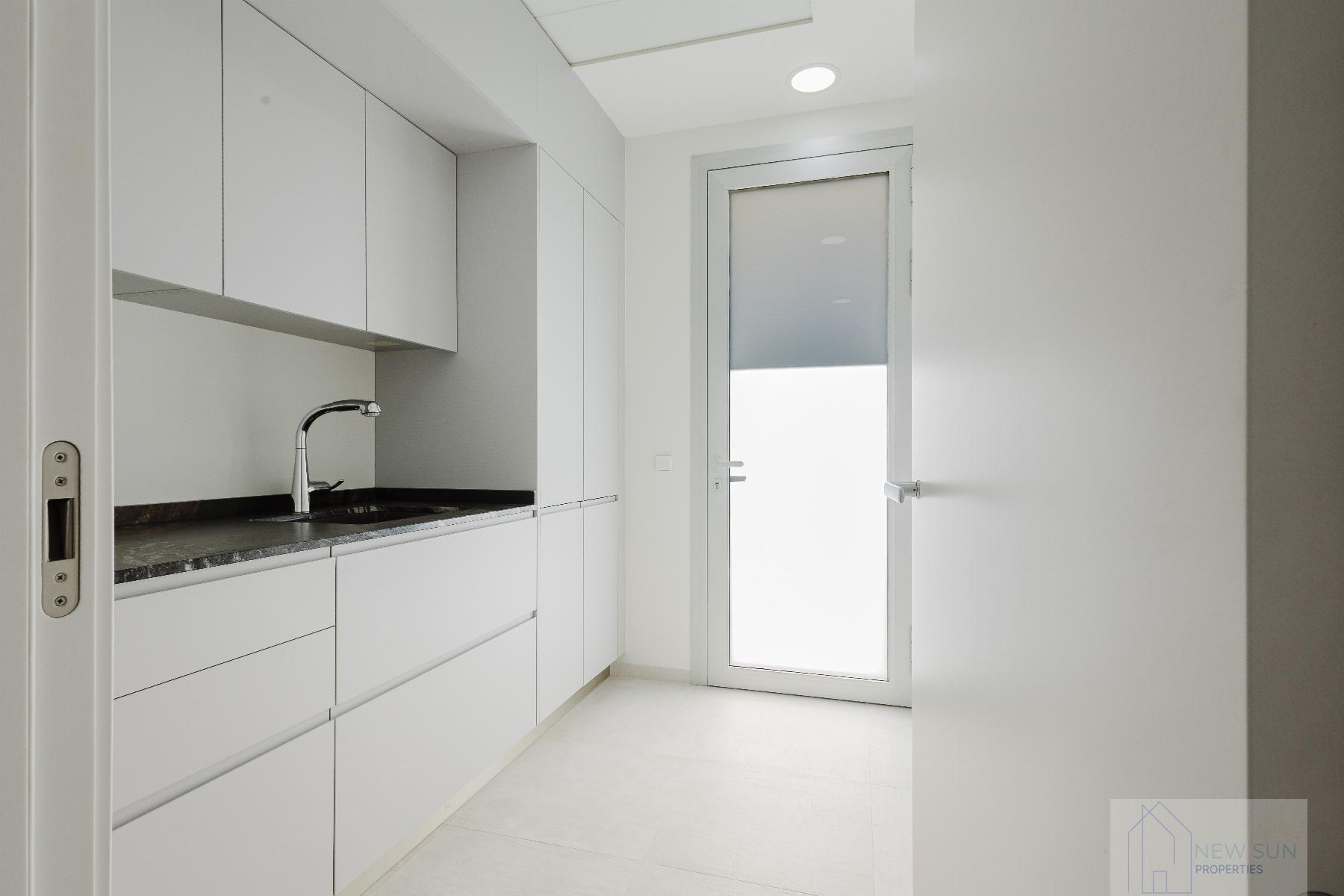 For sale of villa in Orihuela