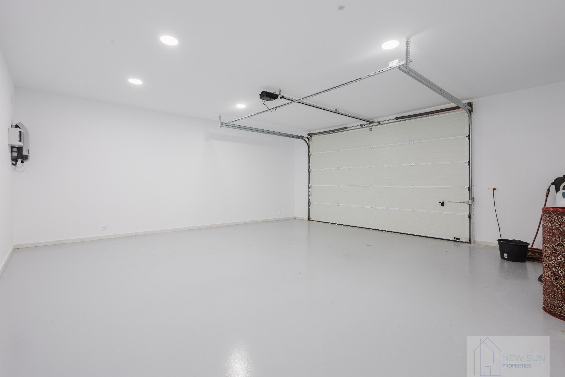 For sale of villa in Orihuela