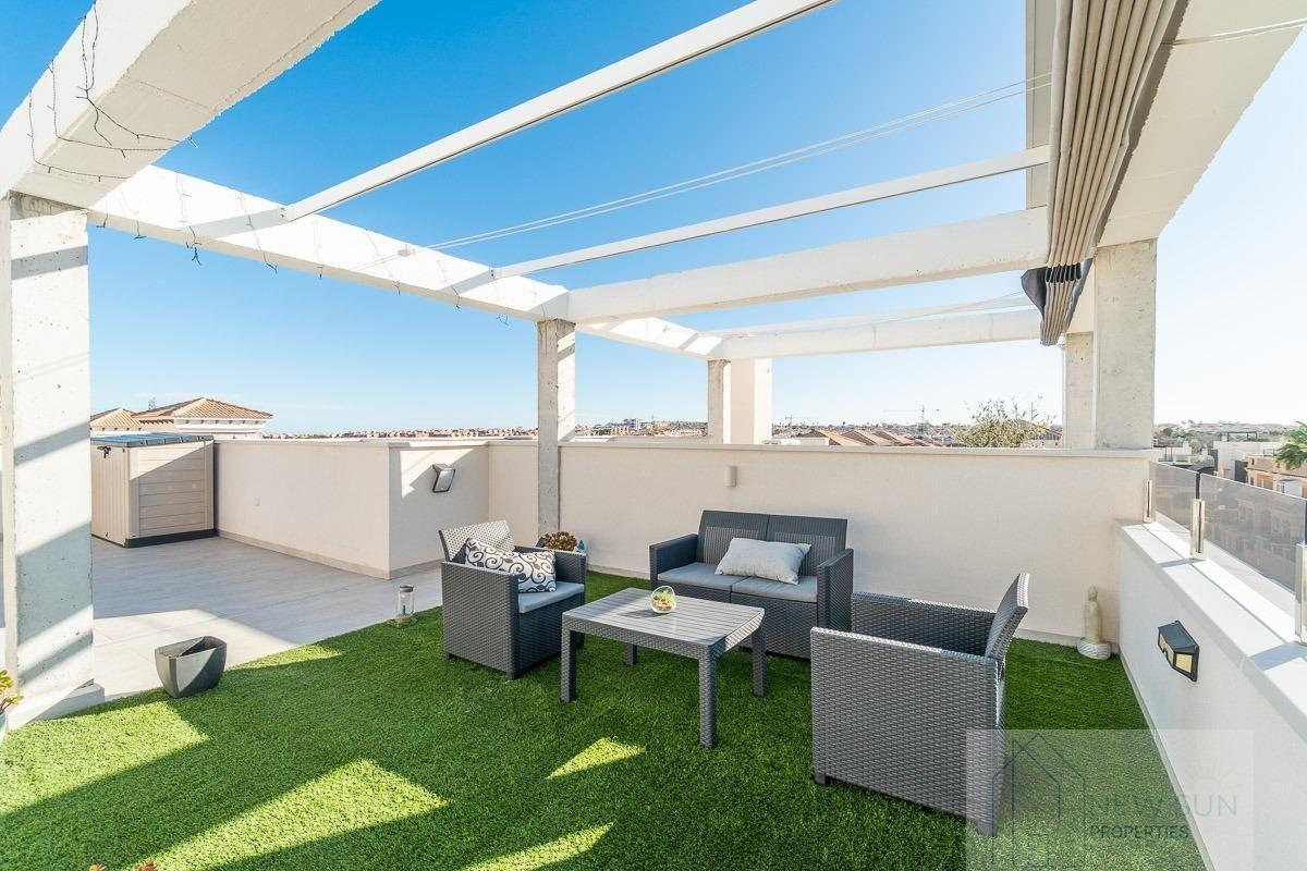 For sale of apartment in Orihuela Costa