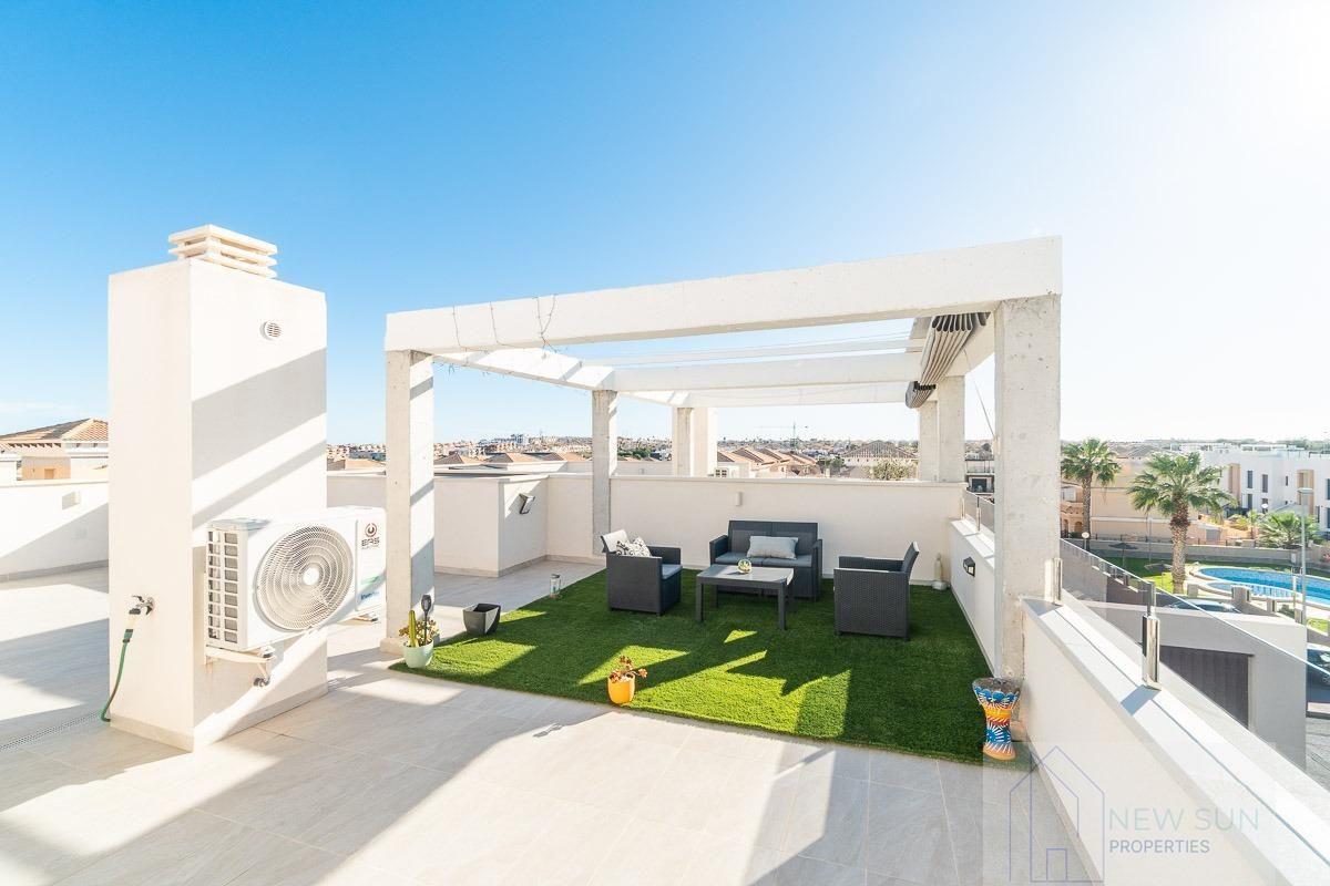 For sale of apartment in Orihuela Costa