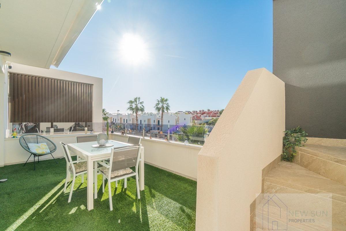 For sale of apartment in Orihuela Costa
