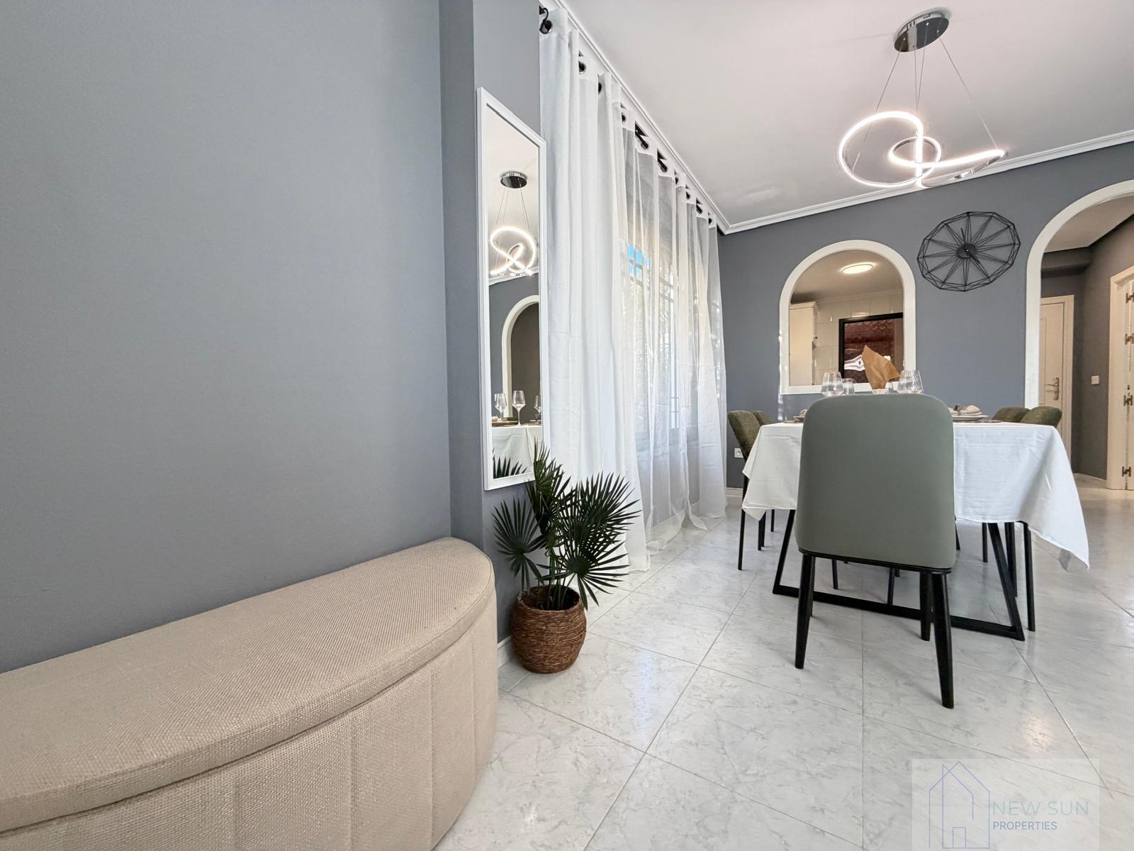 For sale of house in Orihuela Costa