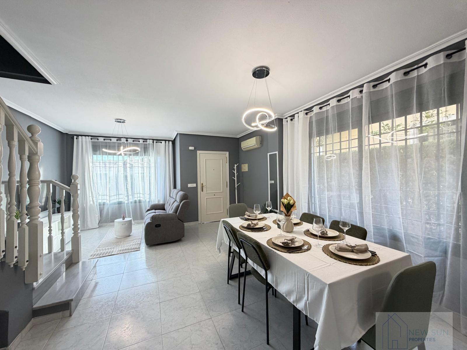 For sale of house in Orihuela Costa