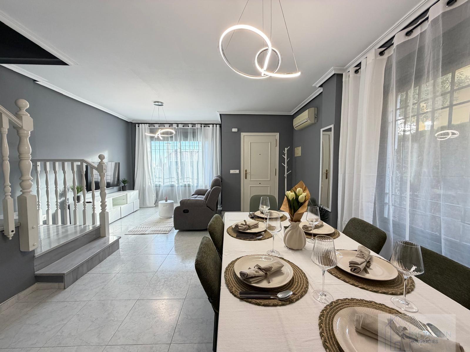 For sale of house in Orihuela Costa