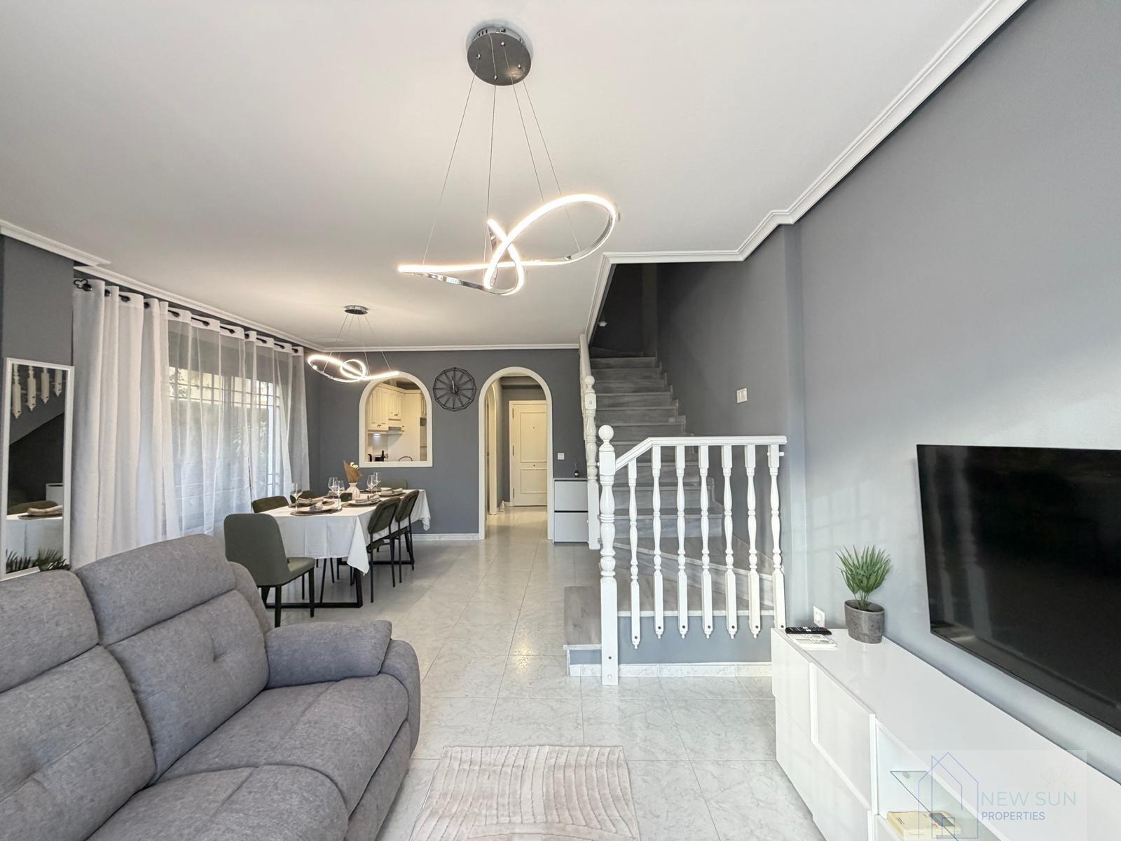 For sale of house in Orihuela Costa