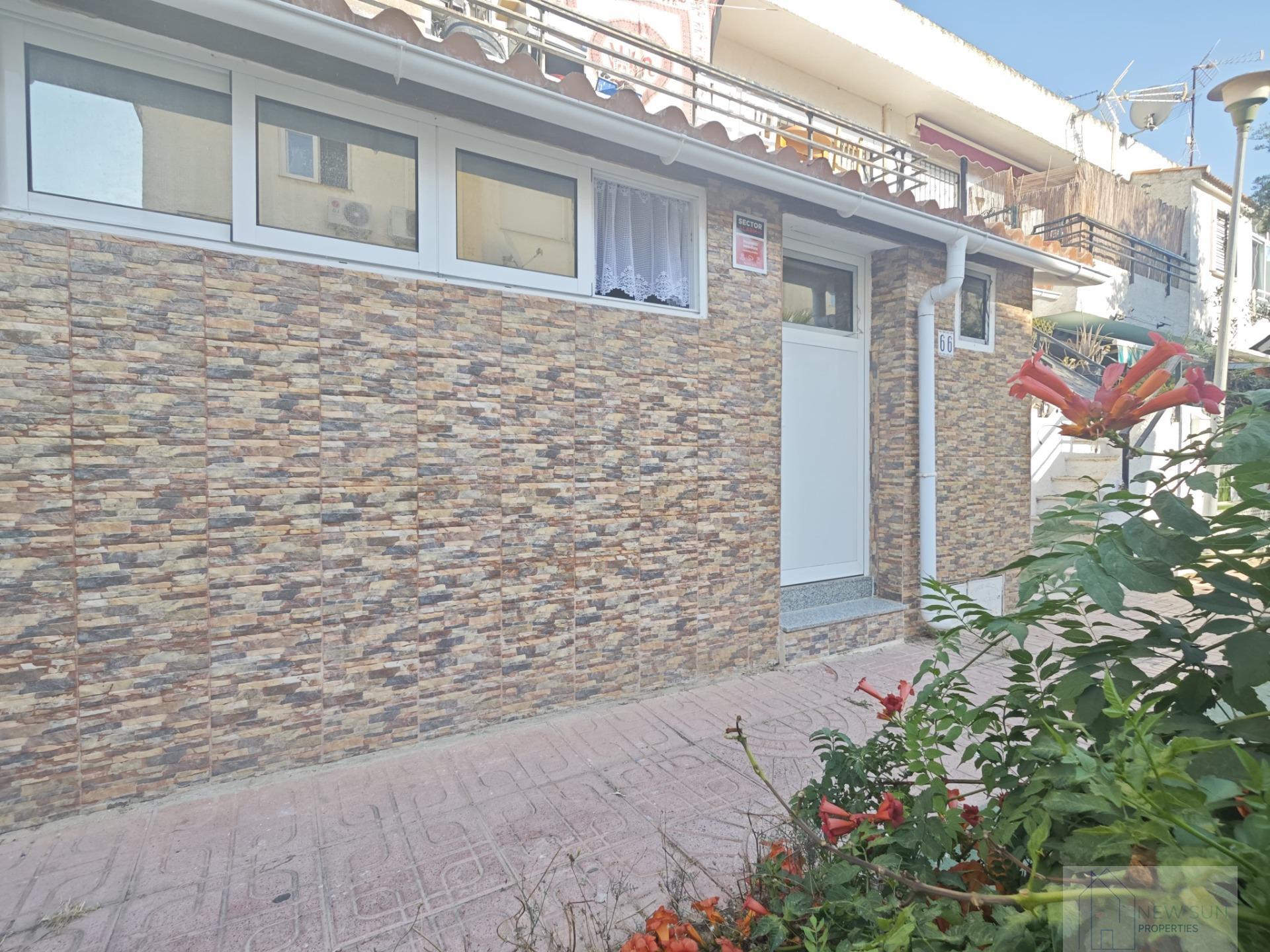 For sale of bungalow in Torrevieja