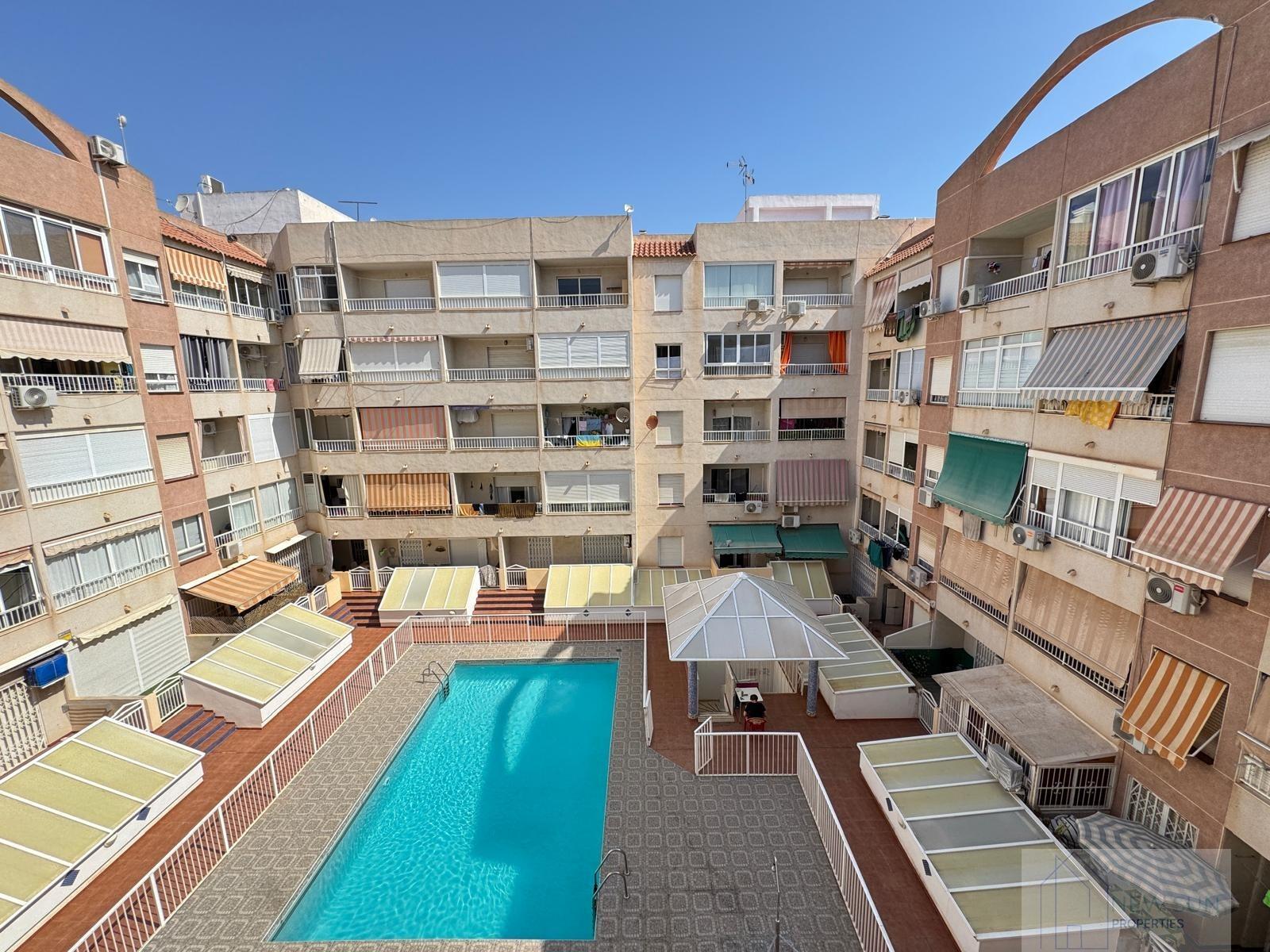 For sale of study in Torrevieja