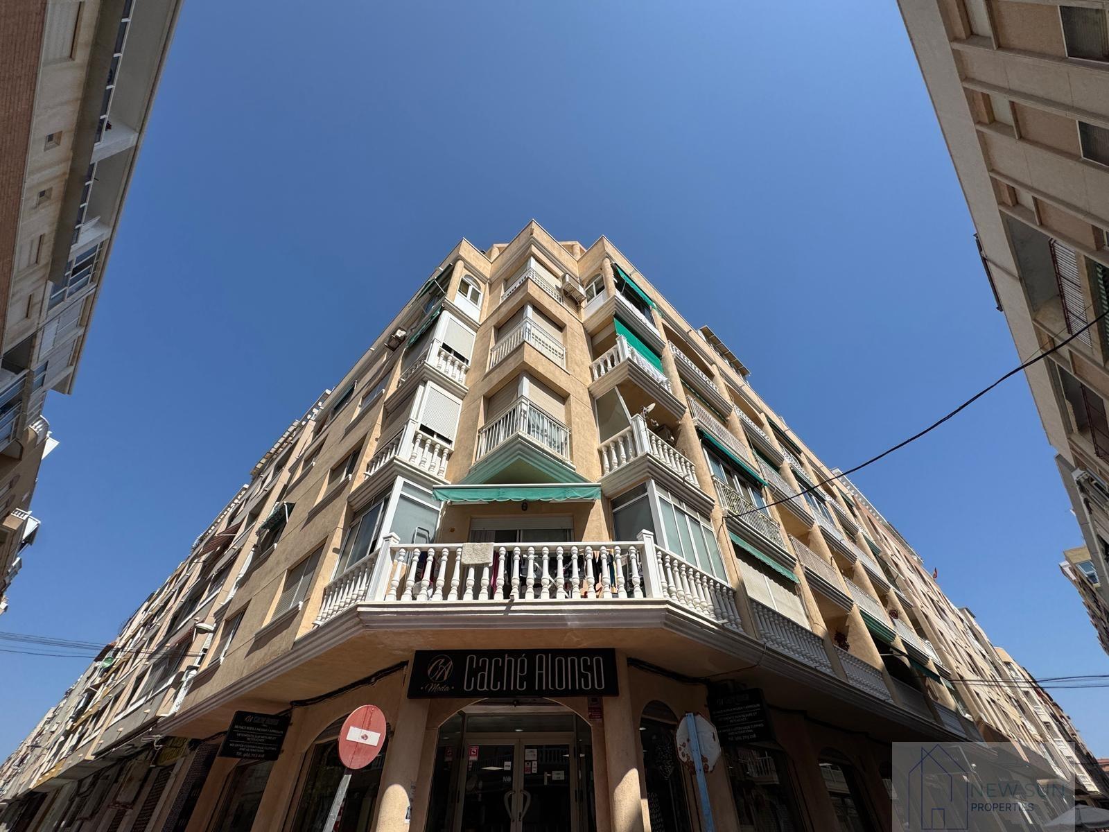 For sale of study in Torrevieja