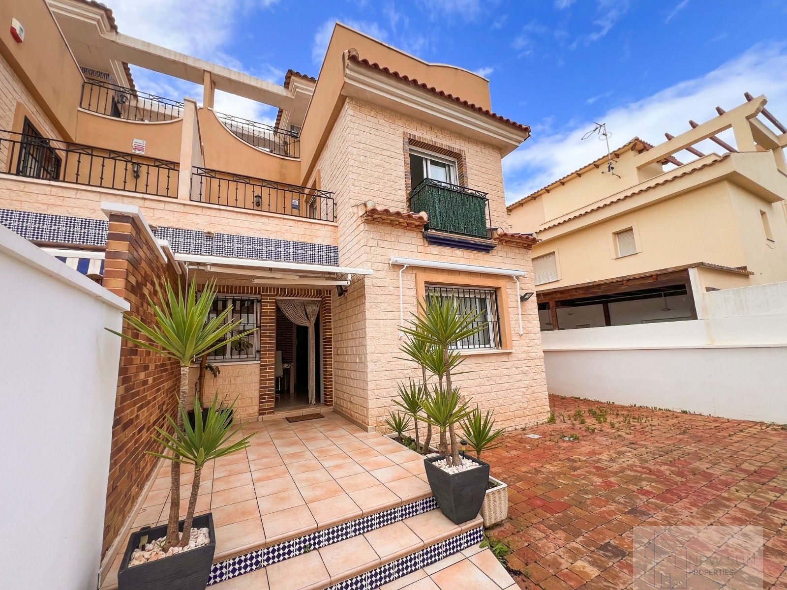 For sale of house in Pilar de la Horadada