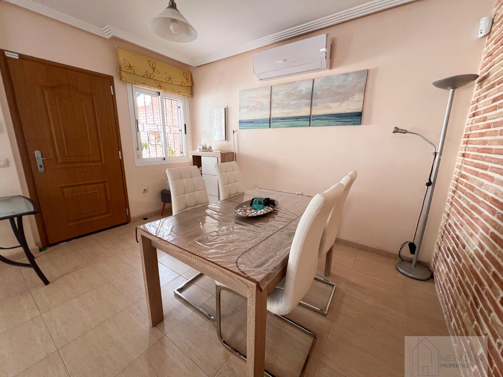 For sale of house in Pilar de la Horadada