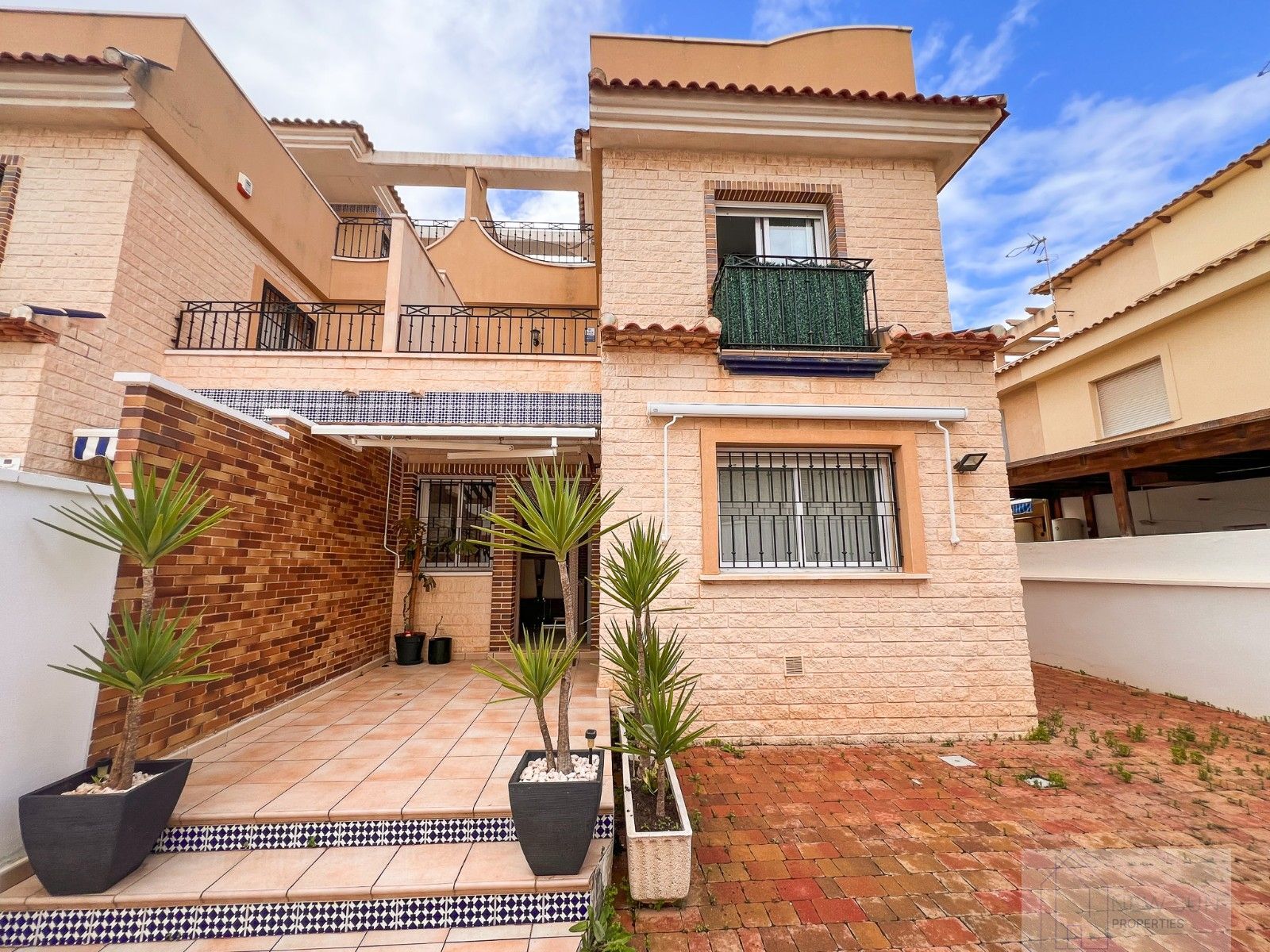 For sale of house in Pilar de la Horadada