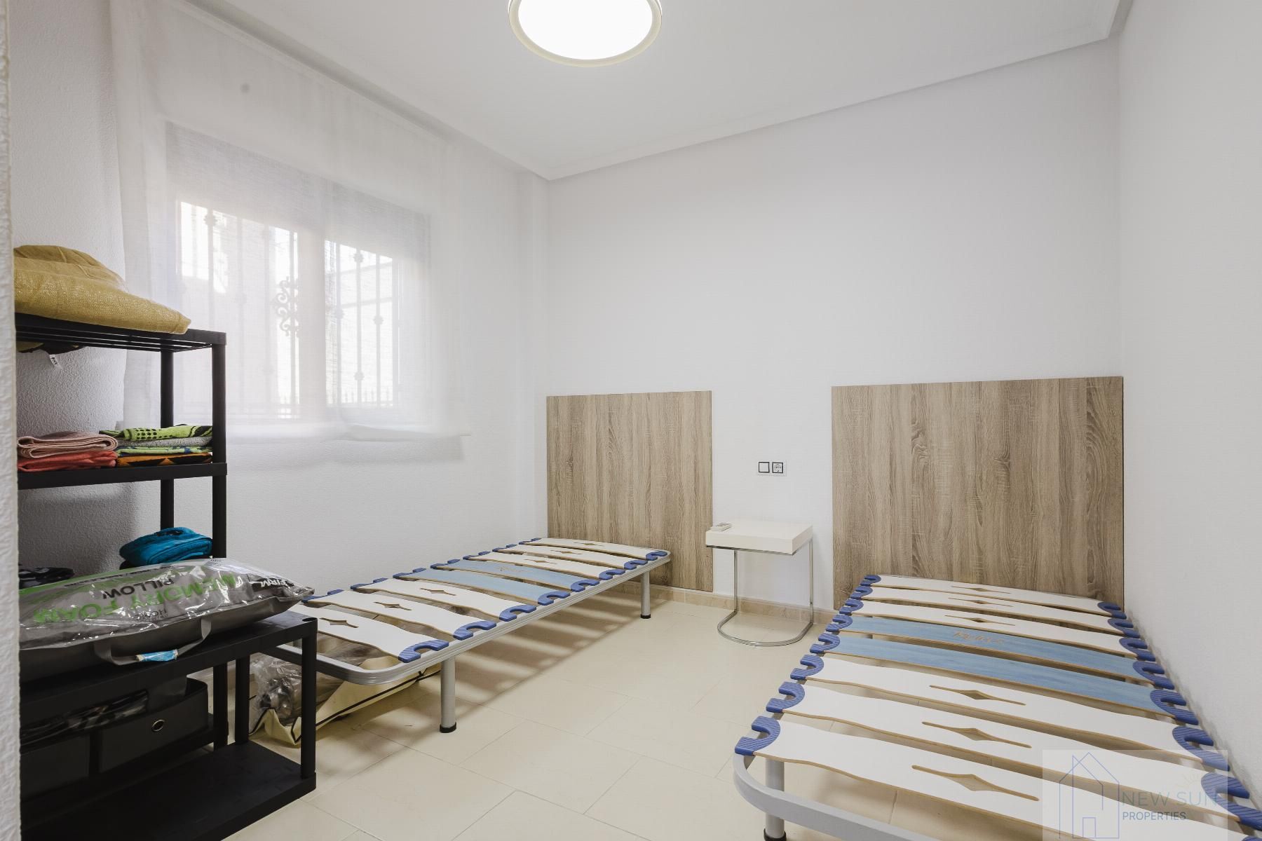 For sale of chalet in Torrevieja