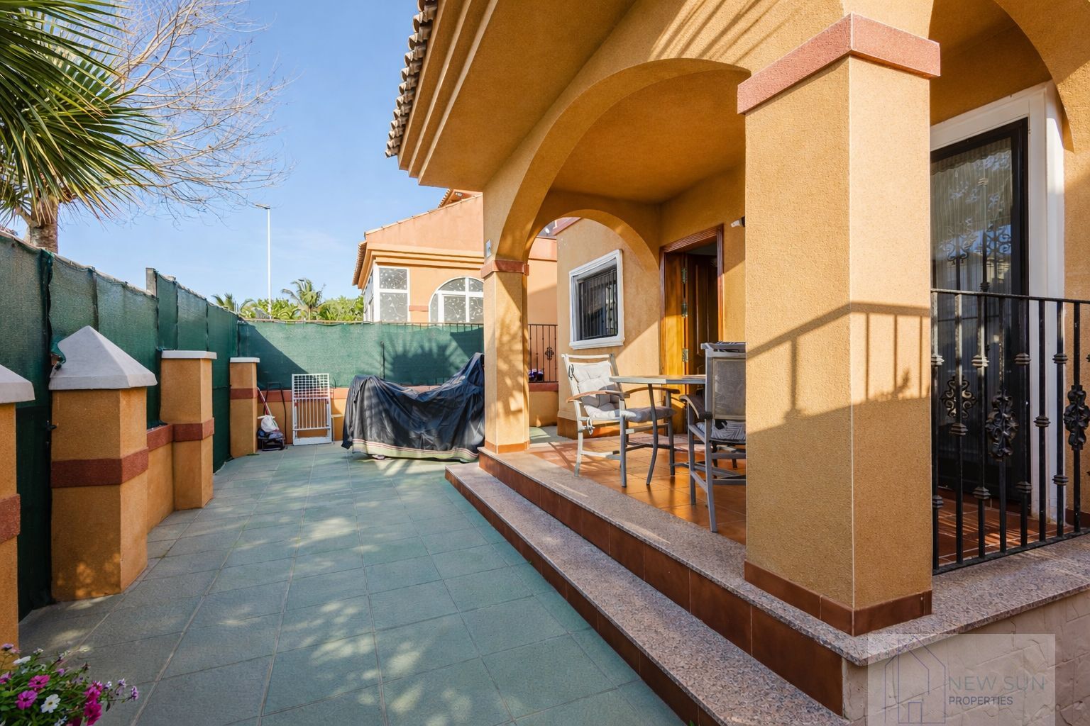 For sale of chalet in Torrevieja